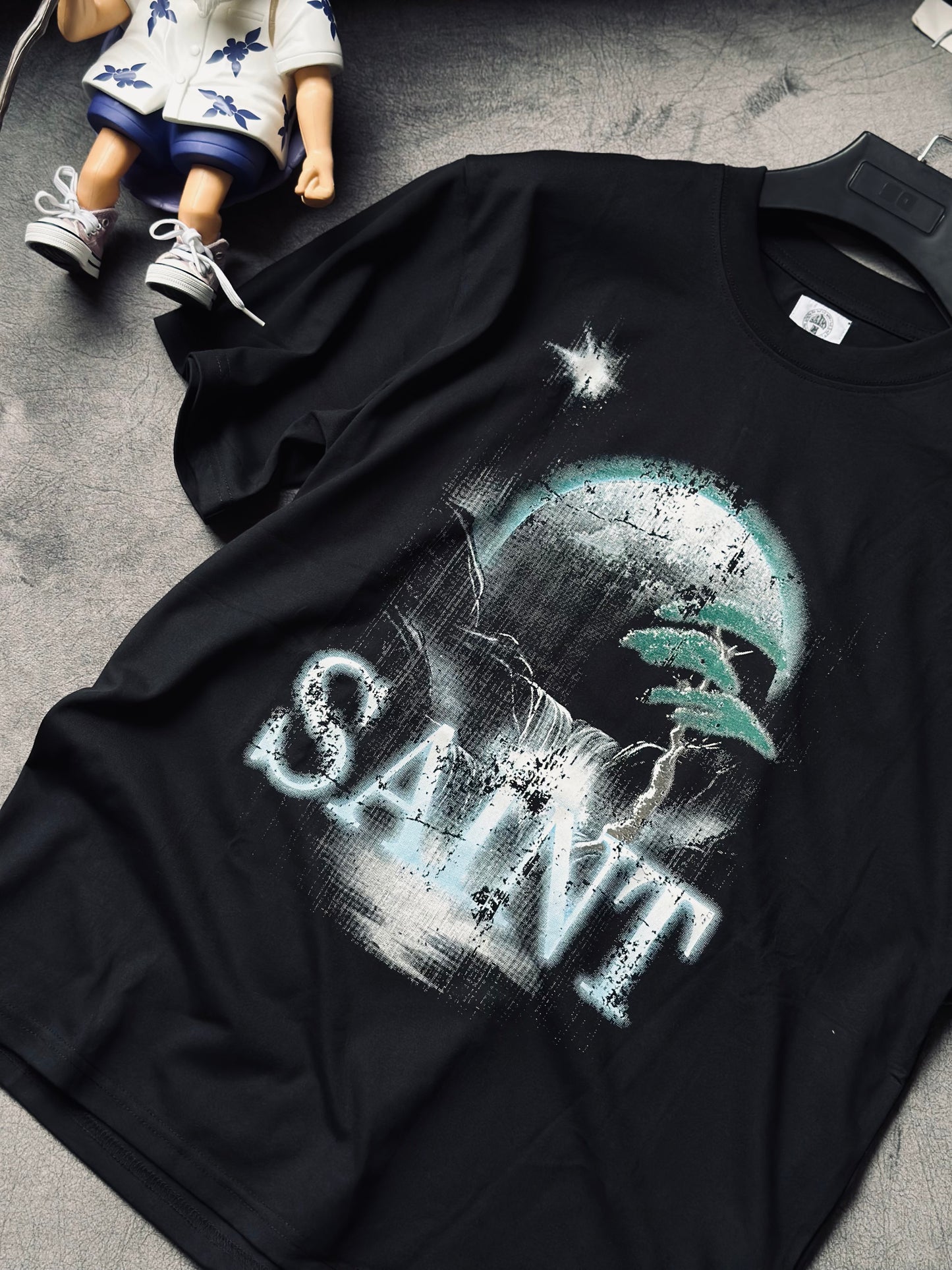 CAMISETA OVERSIZE SAI NEGRA LUNA