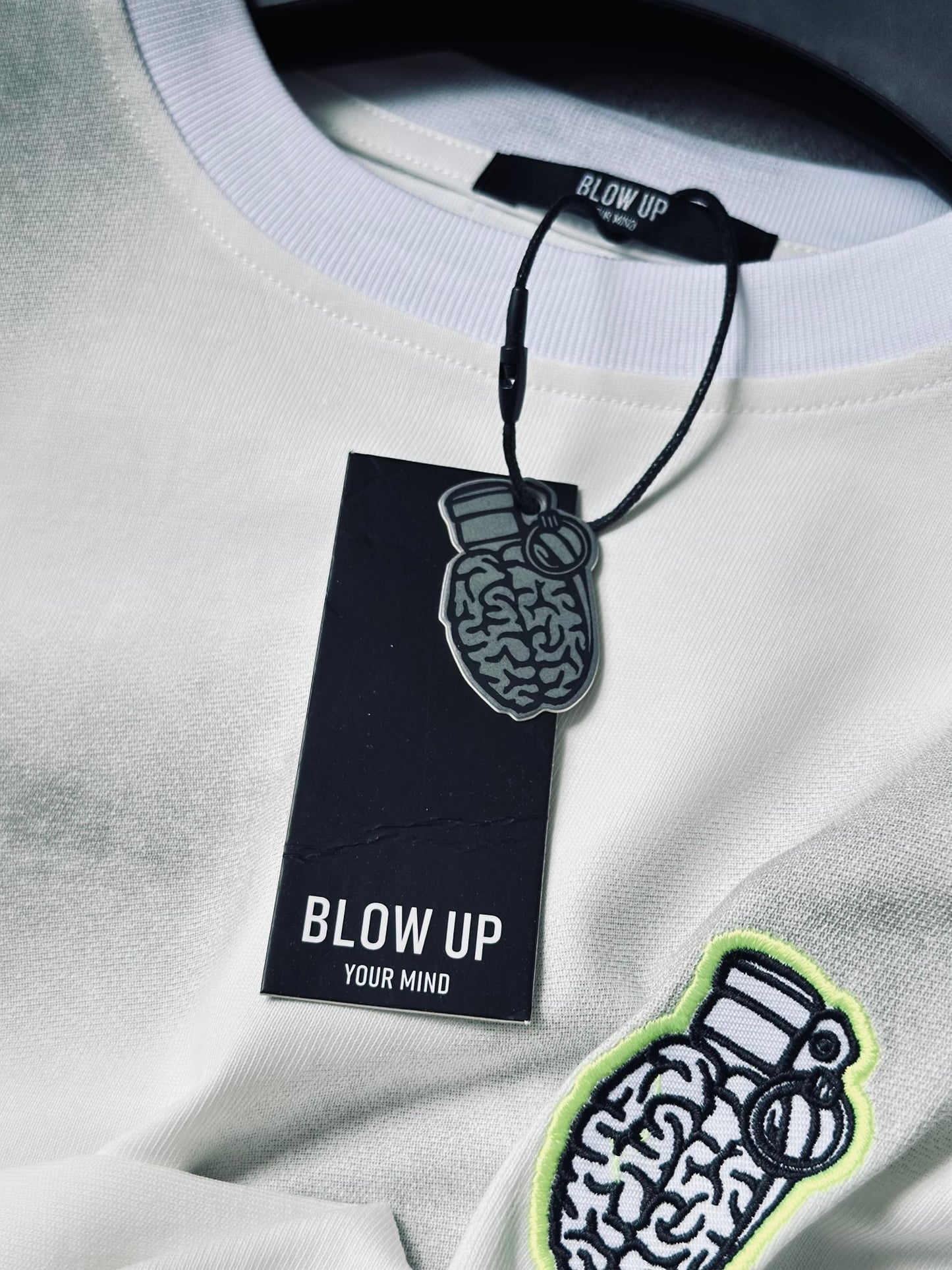CAMISETA SLIM BLO BLANCA DESGRADADOS