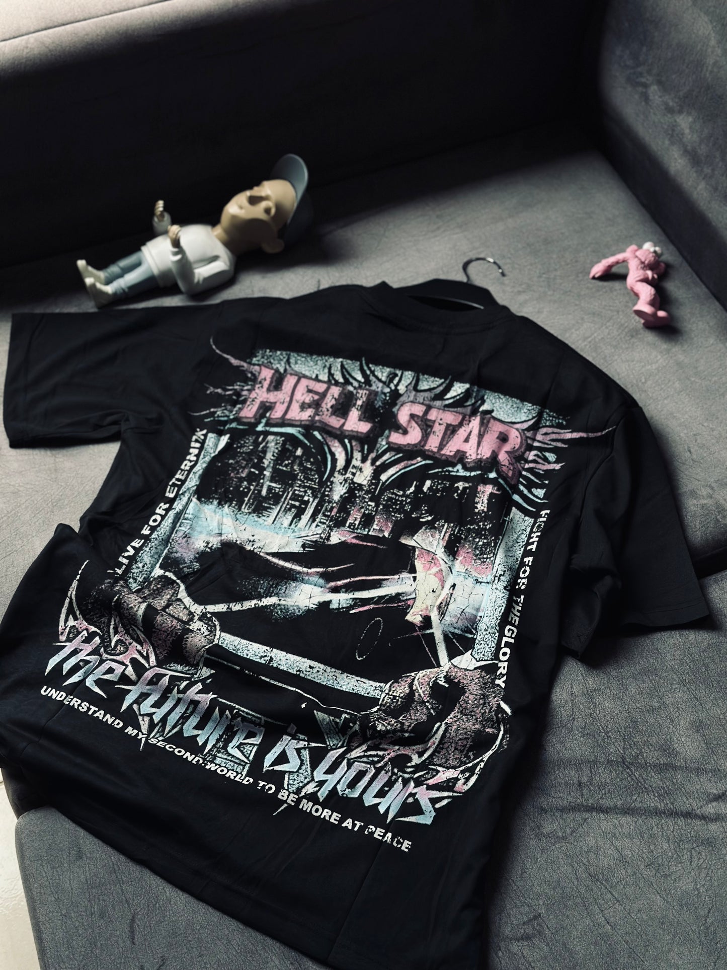 CAMISETA OVERSIZE HEL NEGRA THE FUTURE