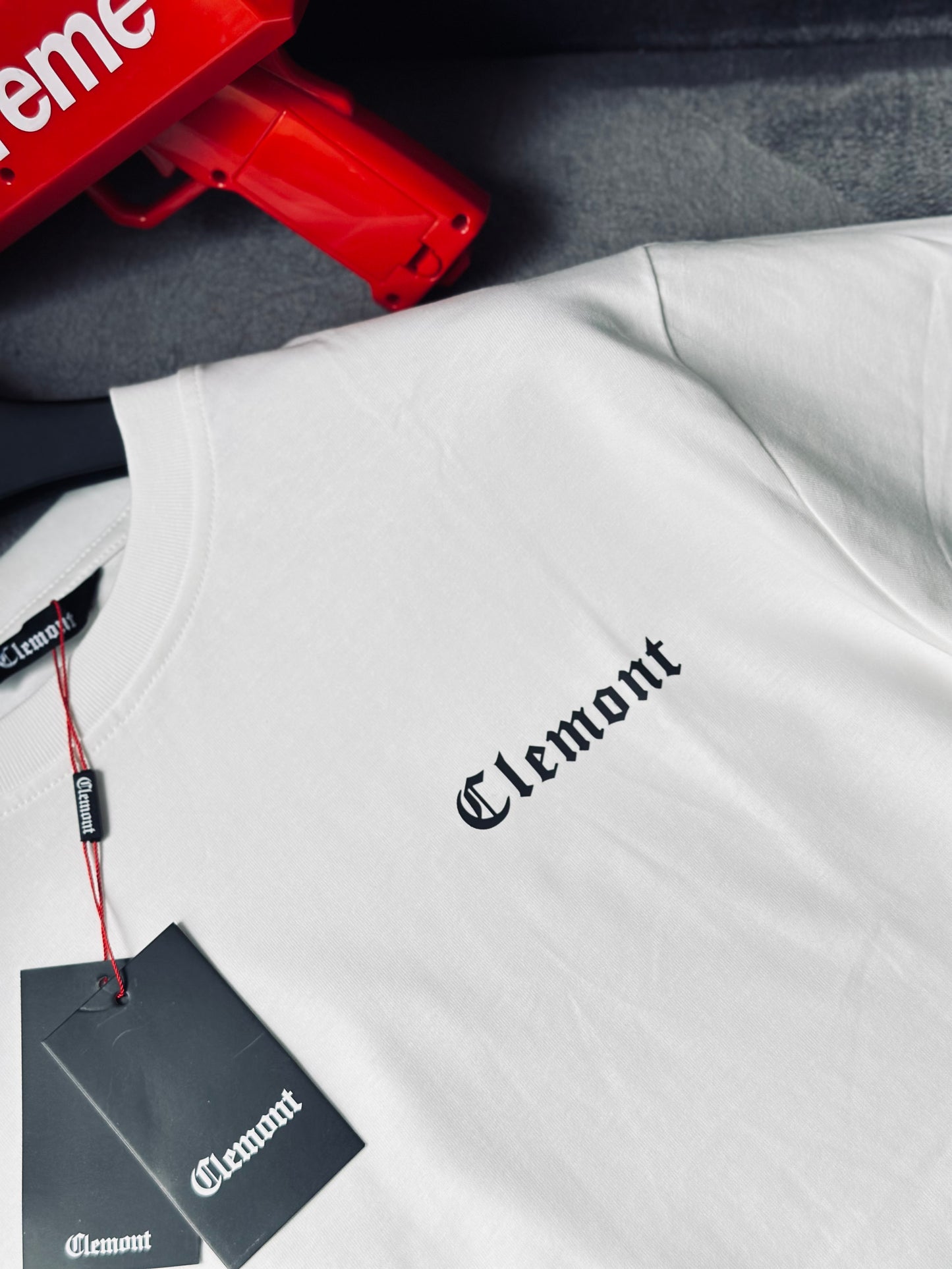 CAMISETA SLIM CLE BLANCA ANGEL ROJO CLE