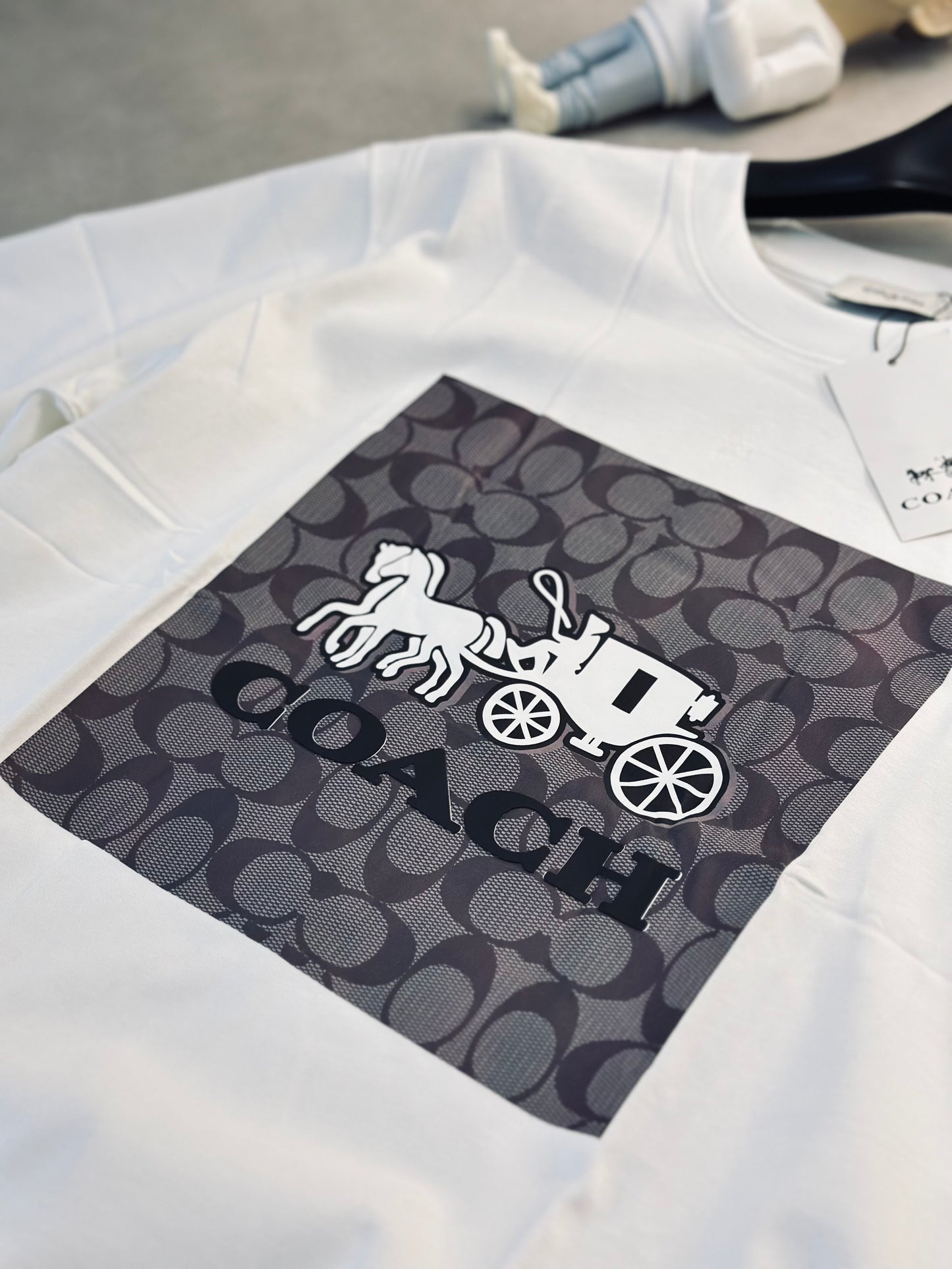 CAMISETA OVERSIZE COA BLANCA CARROSA
