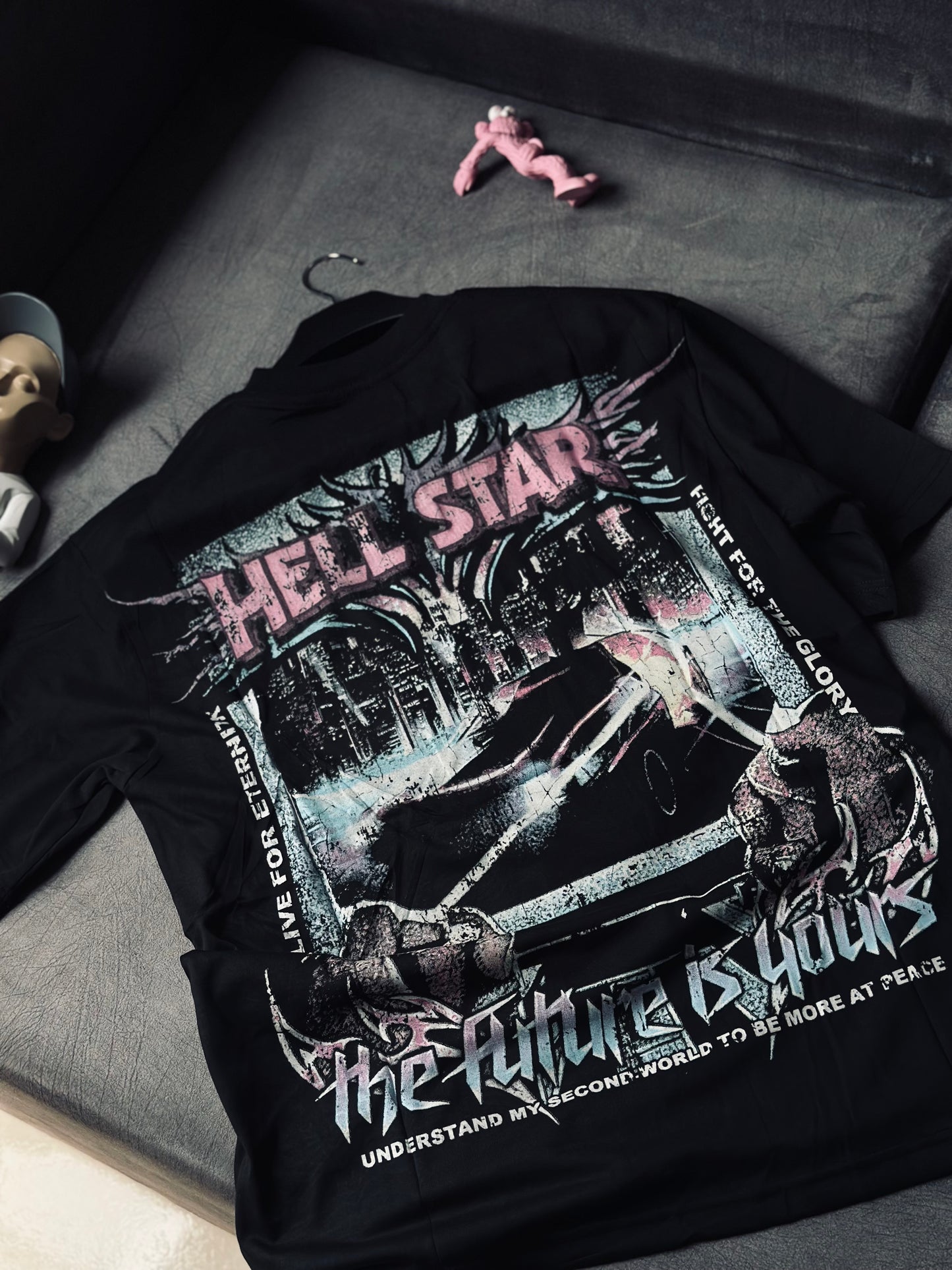 CAMISETA OVERSIZE HEL NEGRA THE FUTURE
