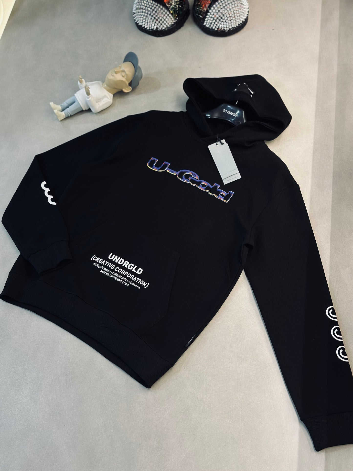 HOODIE UND NEGRO ESFERA TRASERA