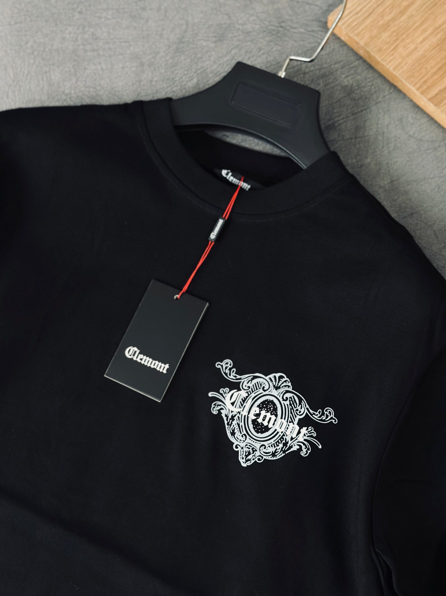 CAMISETA SLIM CLE NEGRA MARCO GRIS