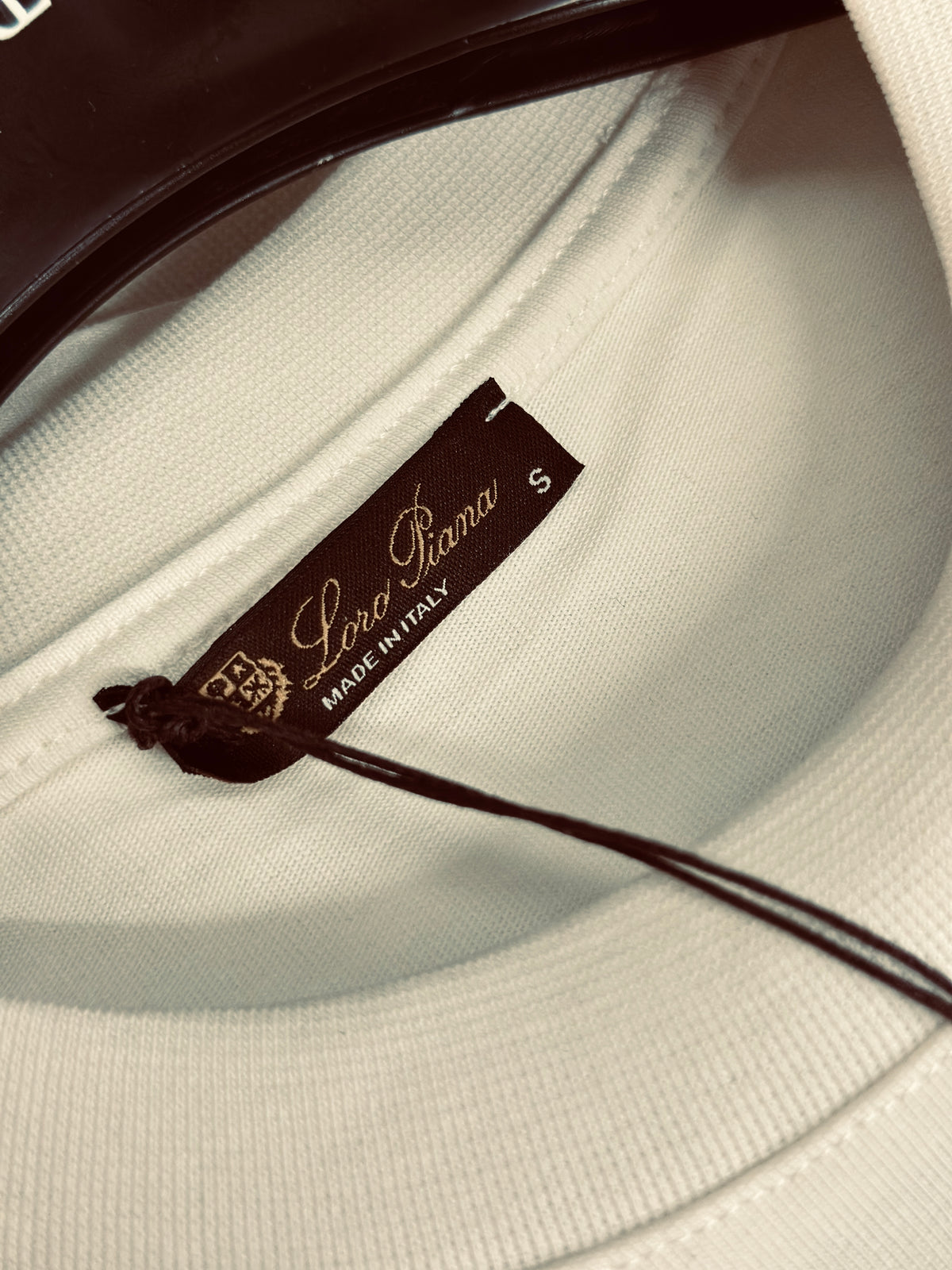 CAMISETA OVERSIZE LOR BLANCA LOGO CUERINA
