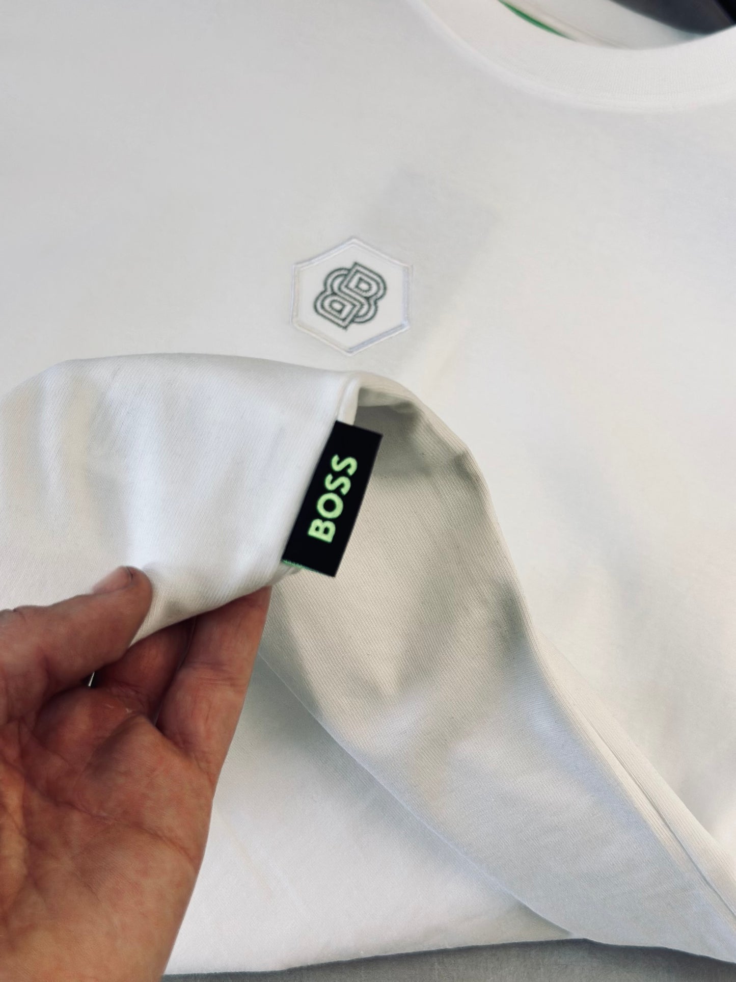 CAMISETA SLIM BOS BLANCA B TEJIDO