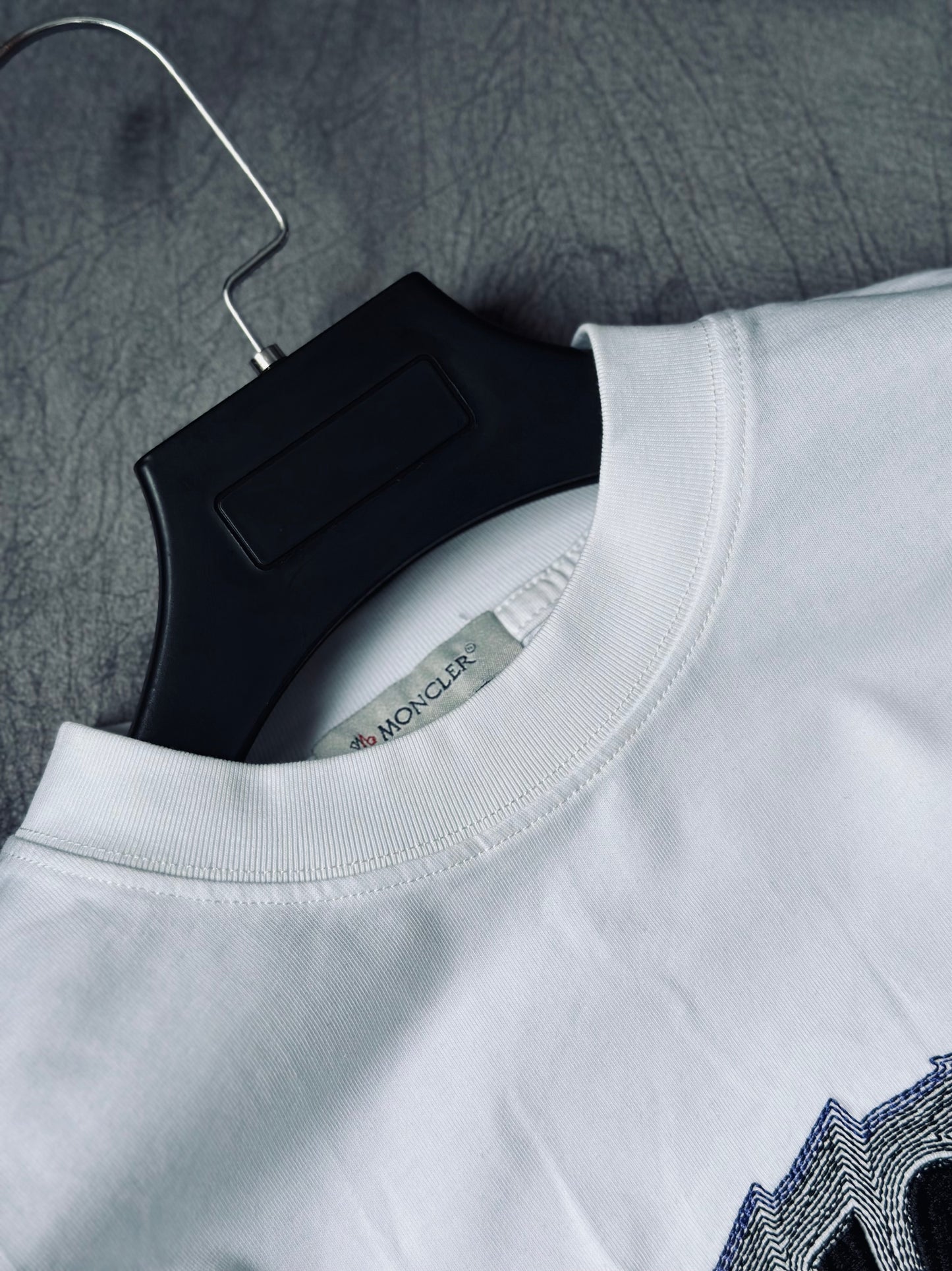 CAMISETA OVERSIZE MON BLANCA TEJIDO 3D