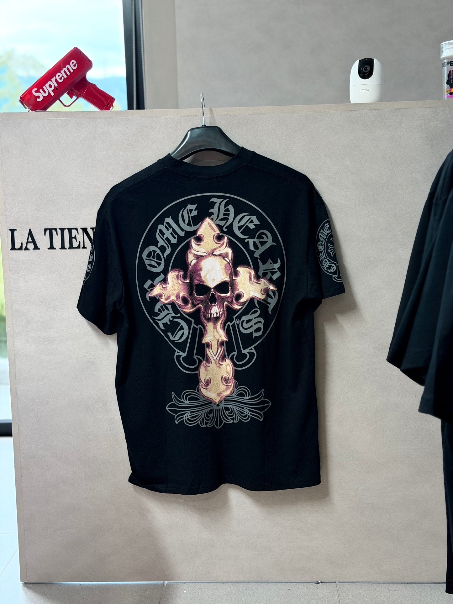 CAMISETA OVERSIZE CHR NEGRA CRUZ CALABERA