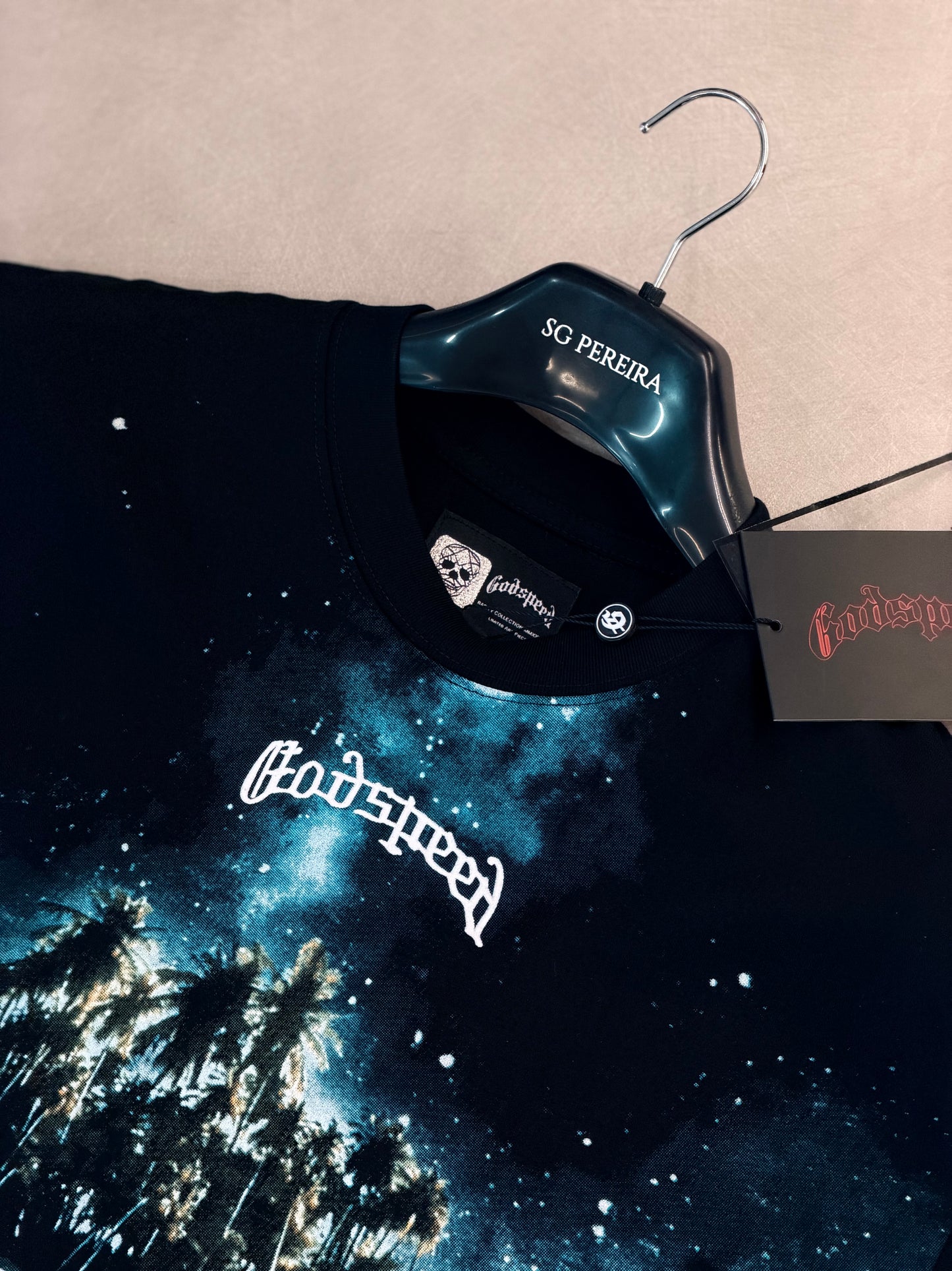 CAMISETA OVERSIZE GOD NEGRA CALAVERA PLAYA
