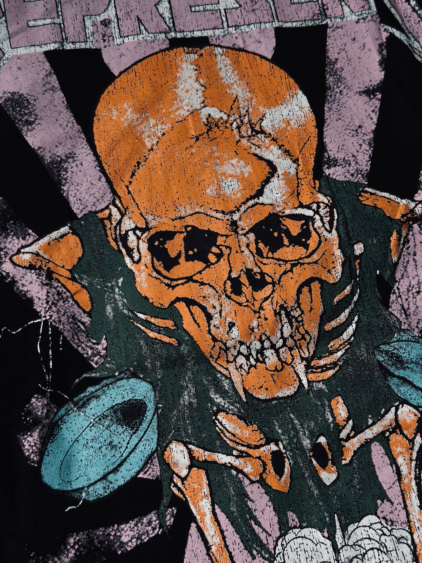 CAMISETA OVERSIZE REP NEGRA METALLICA ESCULTURA