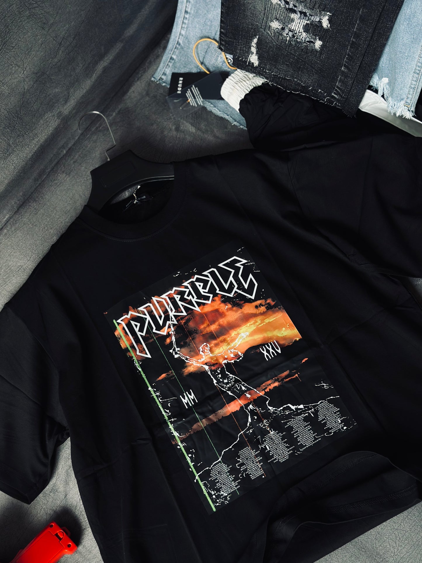 CAMISETA OVERSIZE PUR NEGRA MMXXV