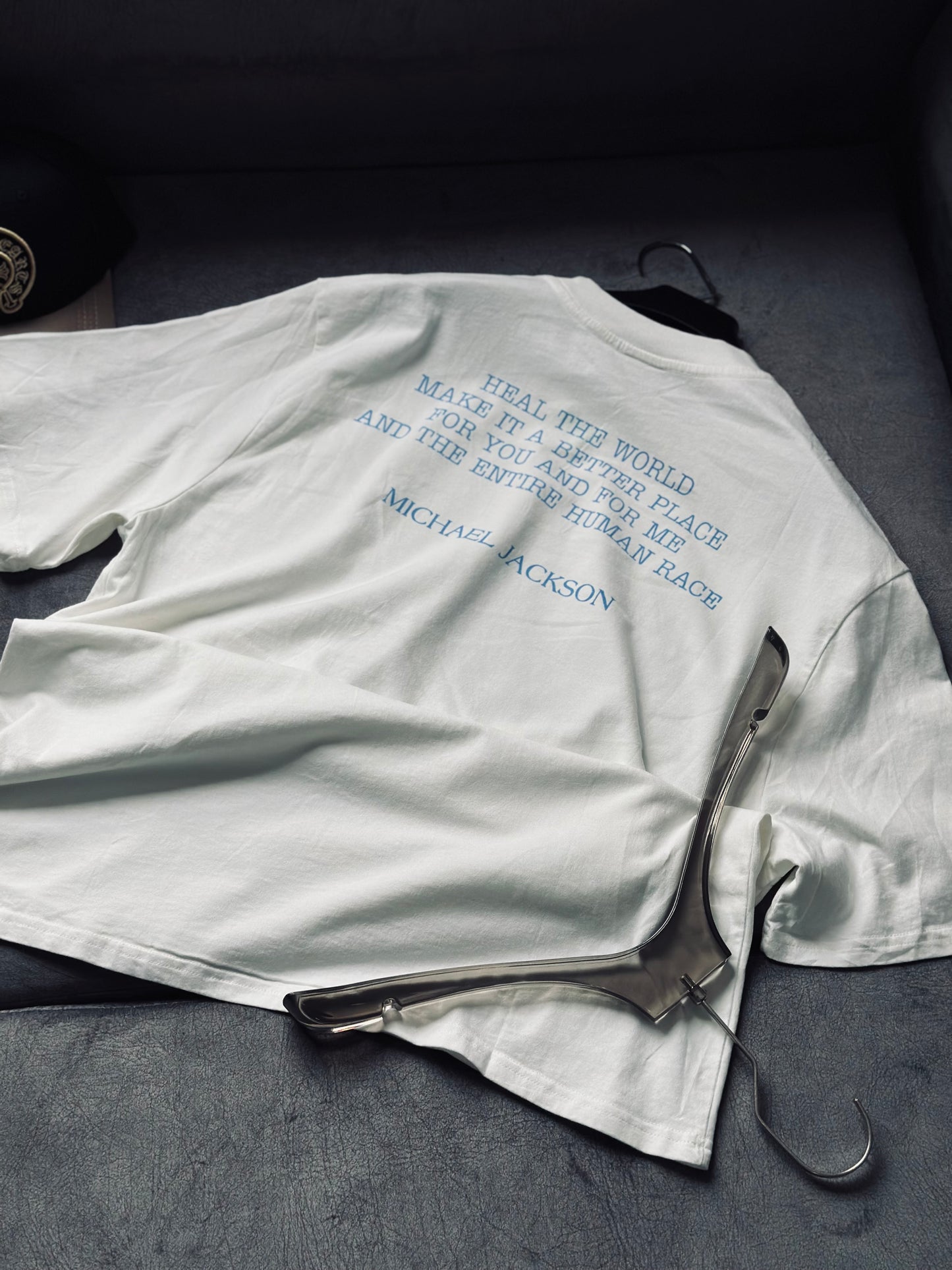 CAMISETA OVERSIZE SAI BLANCA PLANETA CURA