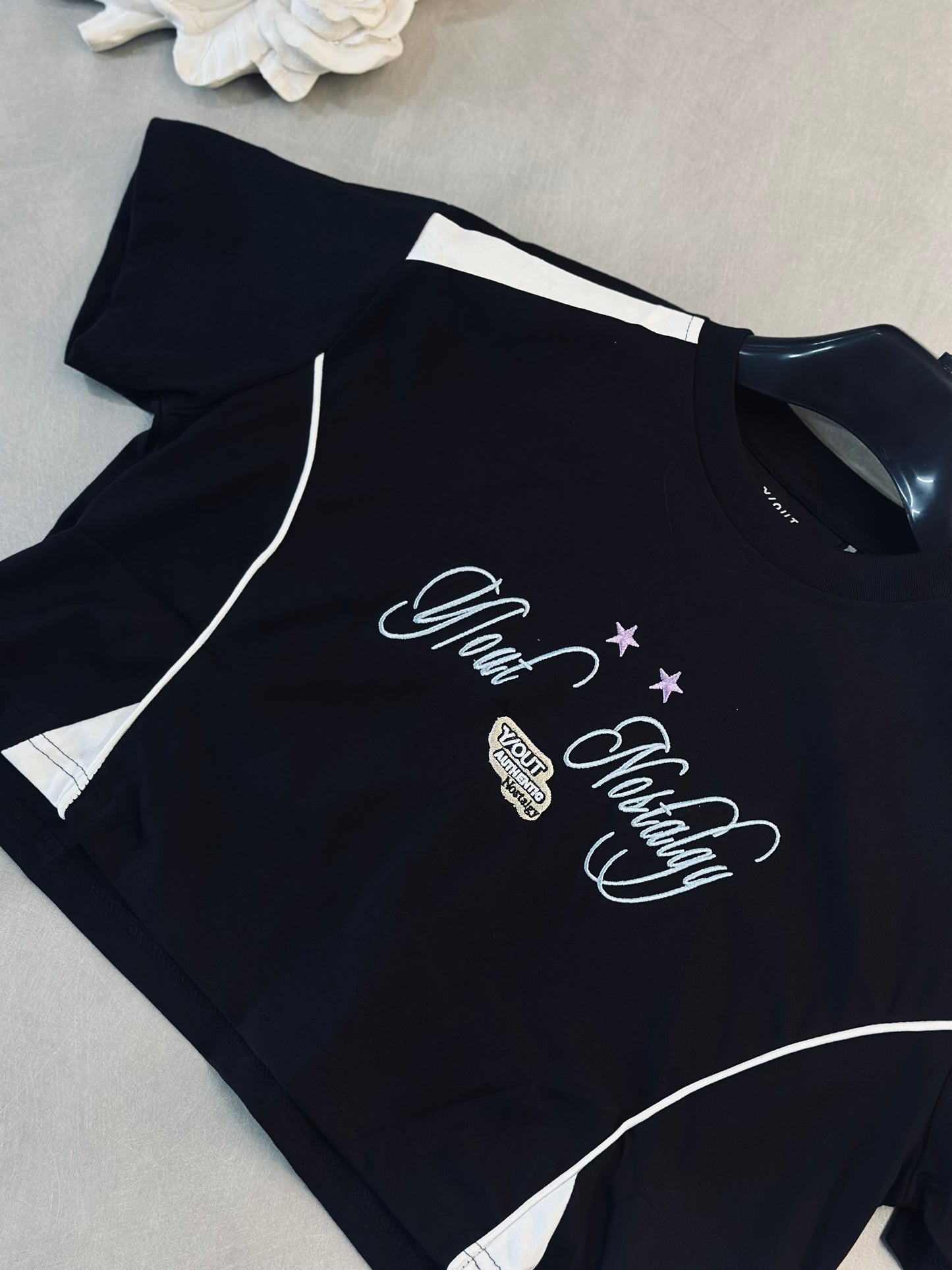 CROPTOP OVERSIZE YOU NEGRA ESTRELLA MORADA