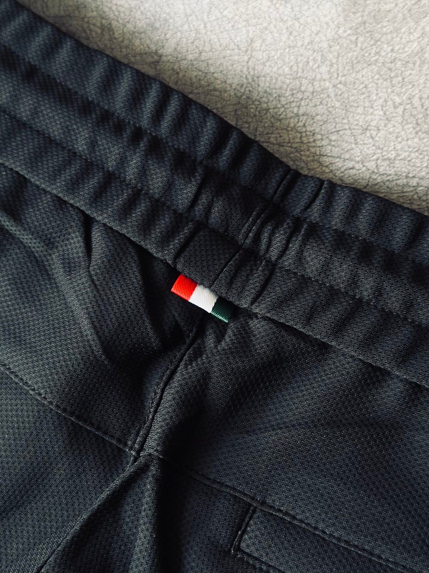 SUDADERA DE LUJO PRA NEGRO CLASICO