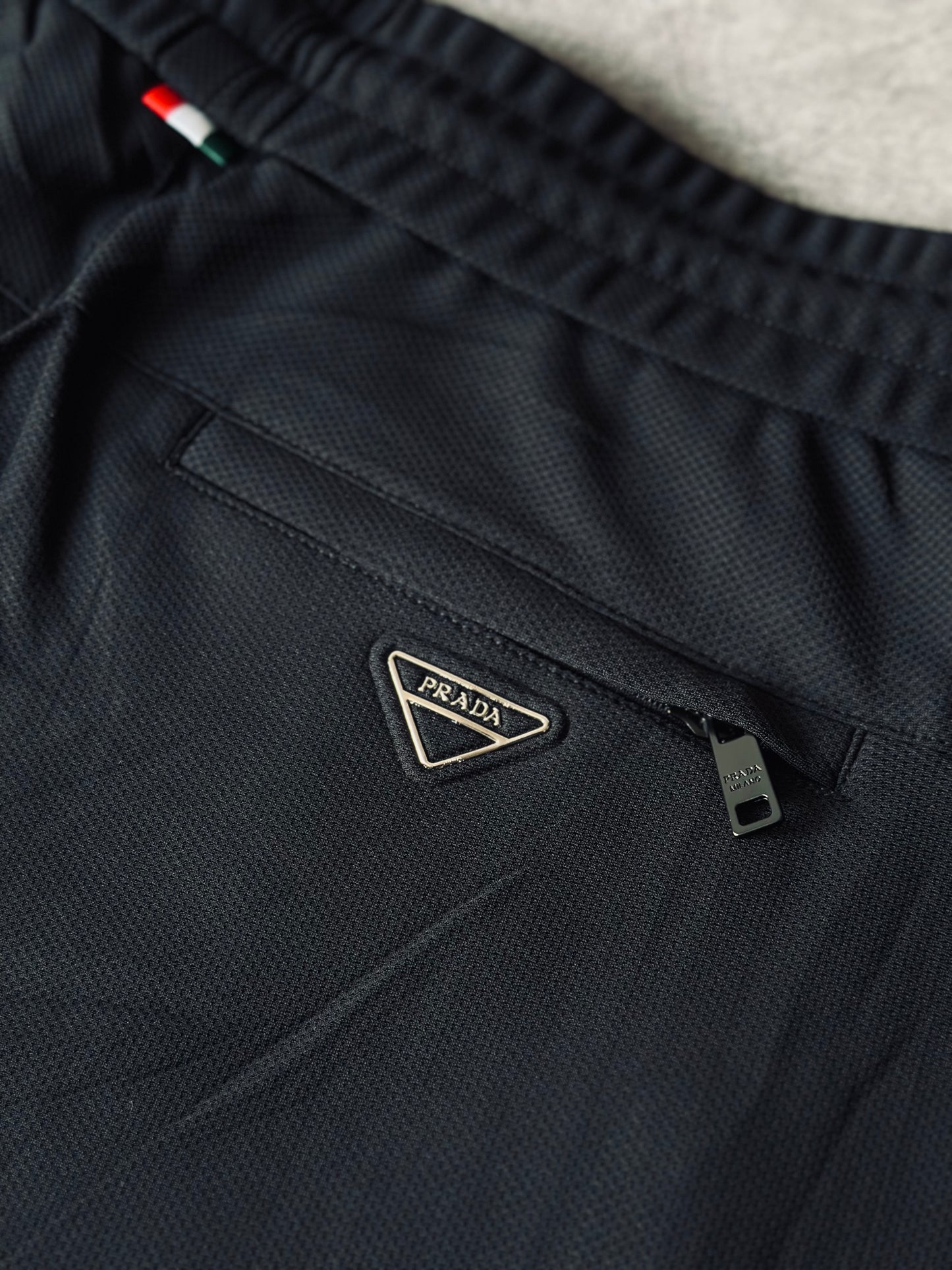 SUDADERA DE LUJO PRA NEGRO CLASICO