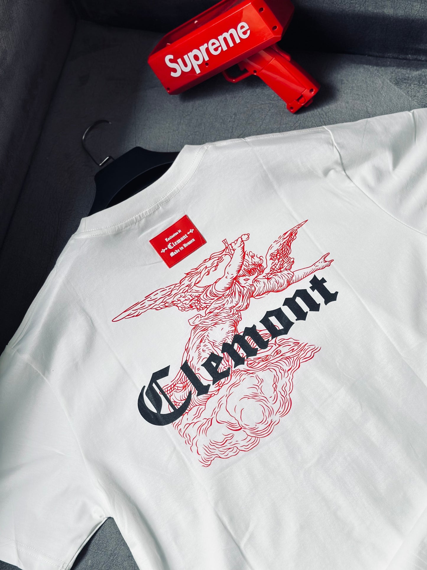 CAMISETA SLIM CLE BLANCA ANGEL ROJO CLE
