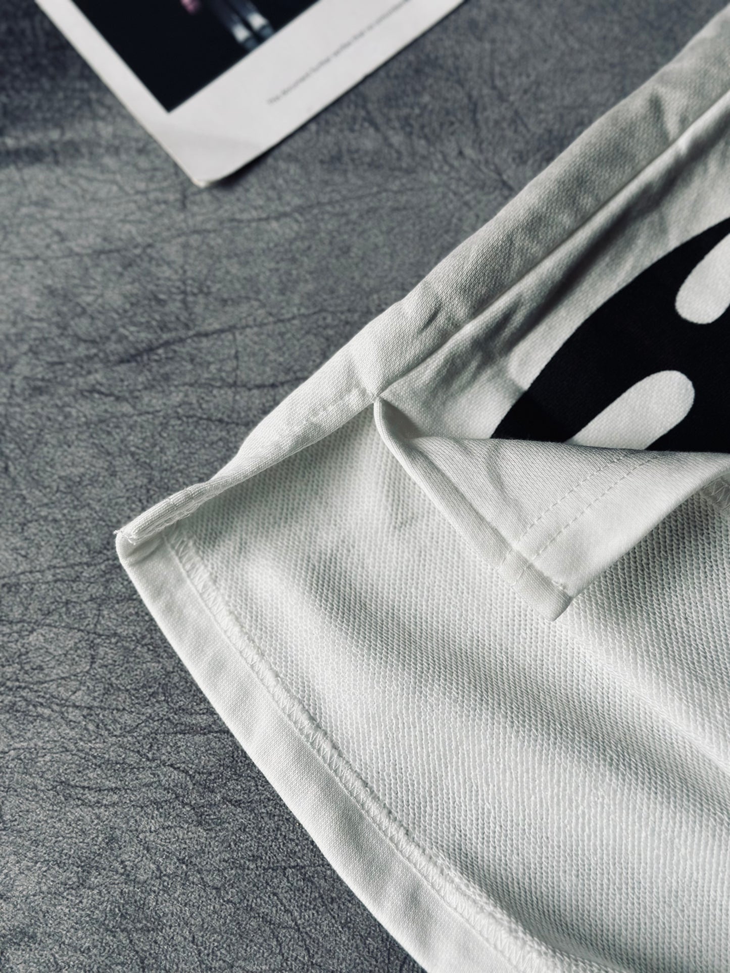PANTALONETA HEL BLANCA DETALLE NEGRO