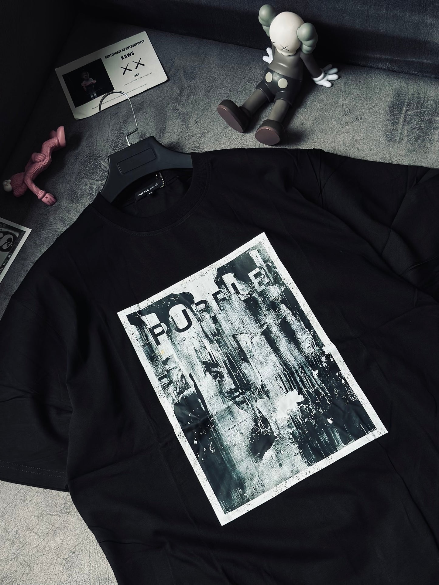 CAMISETA OVERSIZE PUR NEGRA ROSTRO CASCADA