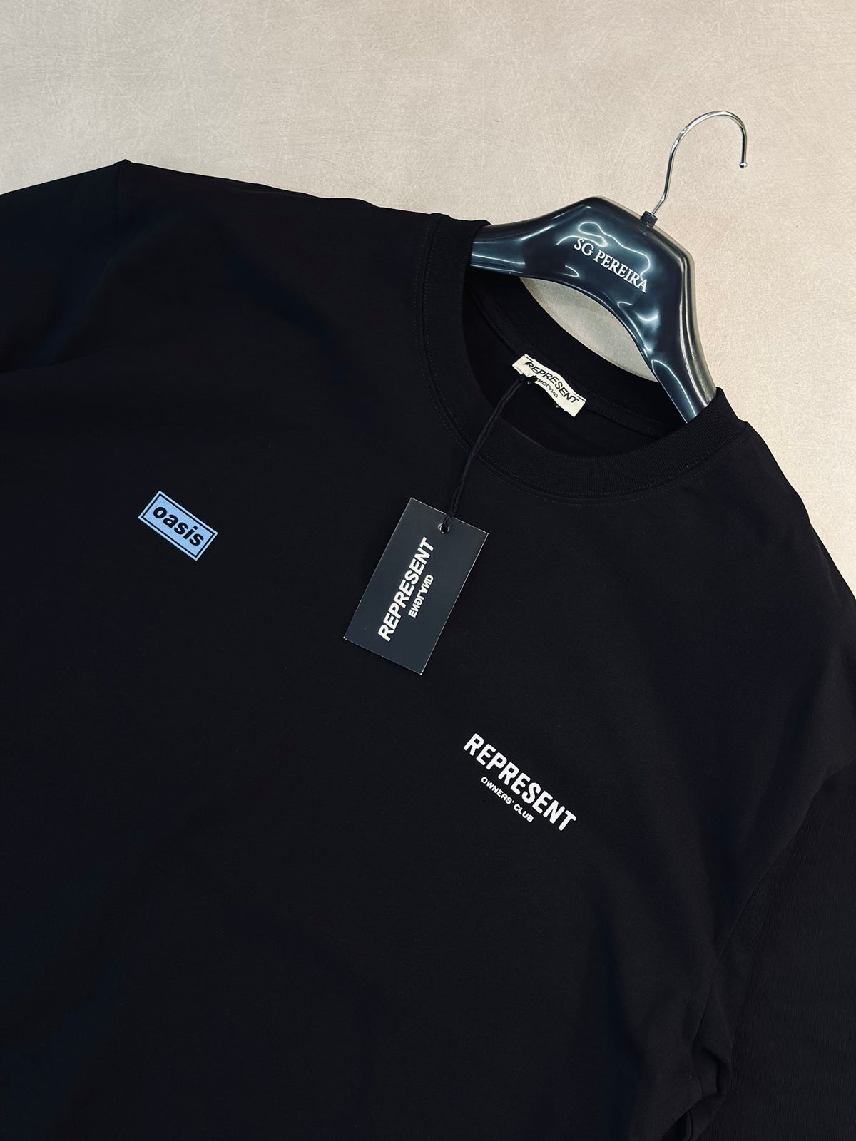 CAMISETA OVERSIZE REP NEGRA OASIS AZUL