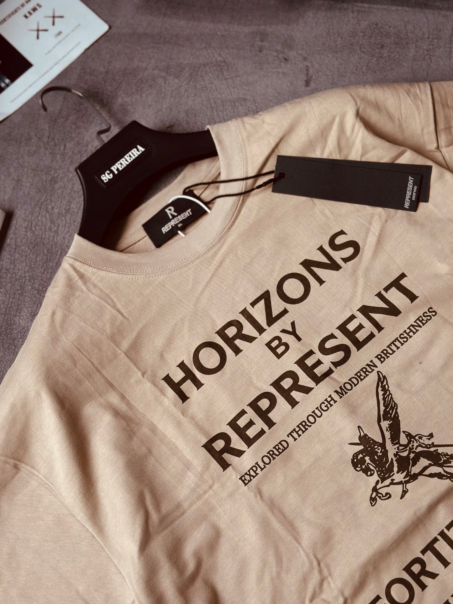 CAMISETA OVERSIZE REP CAFÉ HORIZONS