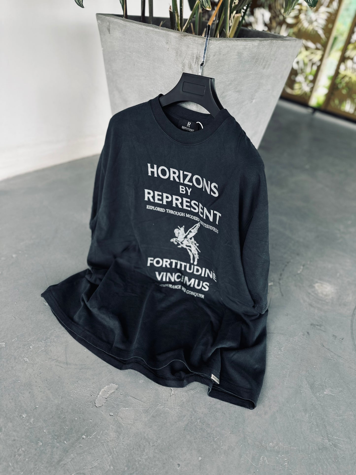 CAMISETA OVERSIZE REP GRIS HORIZONS