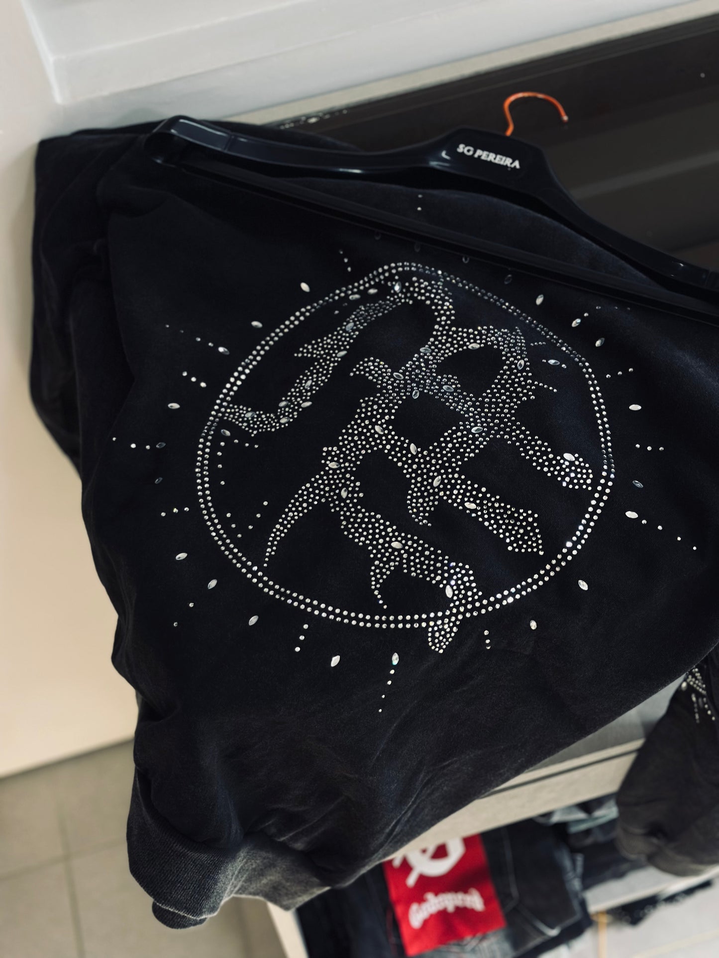 CHAQUETA EMO GRIS RHINESTONE SOL