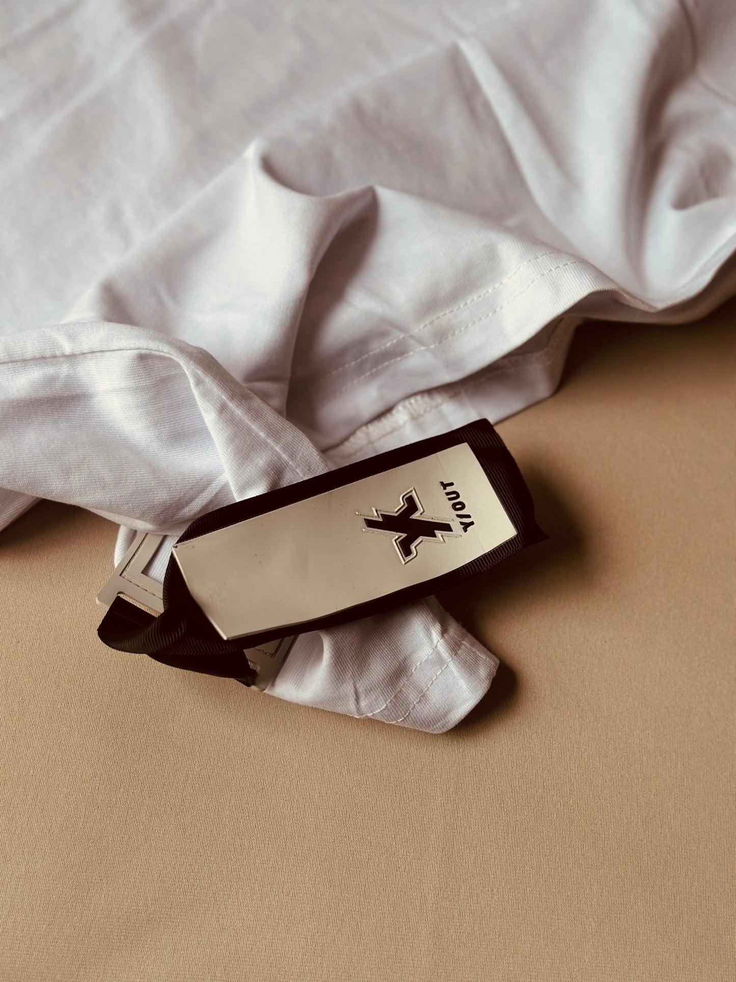 CAMISETA OVERSIZE YOU BLANCA DETALLE VERDE