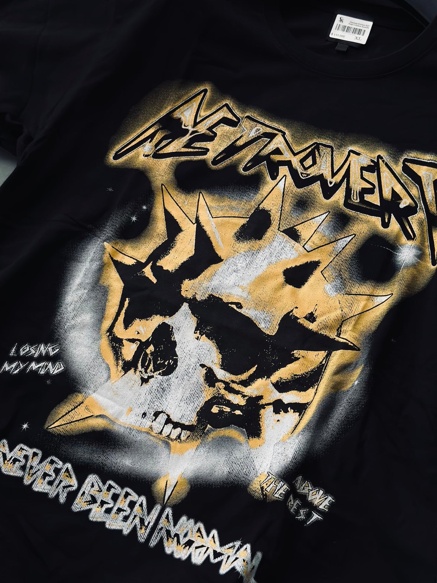 CAMISETA OVERSIZE RET NEGRA CALABERA AMARILLA