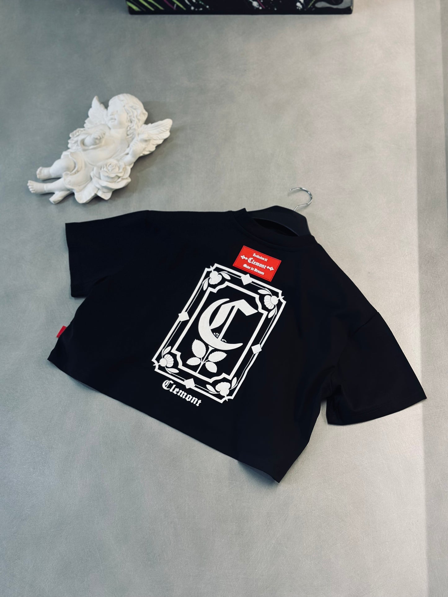 CROPTOP OVERSIZE CLE NEGRA CUADRO "C"