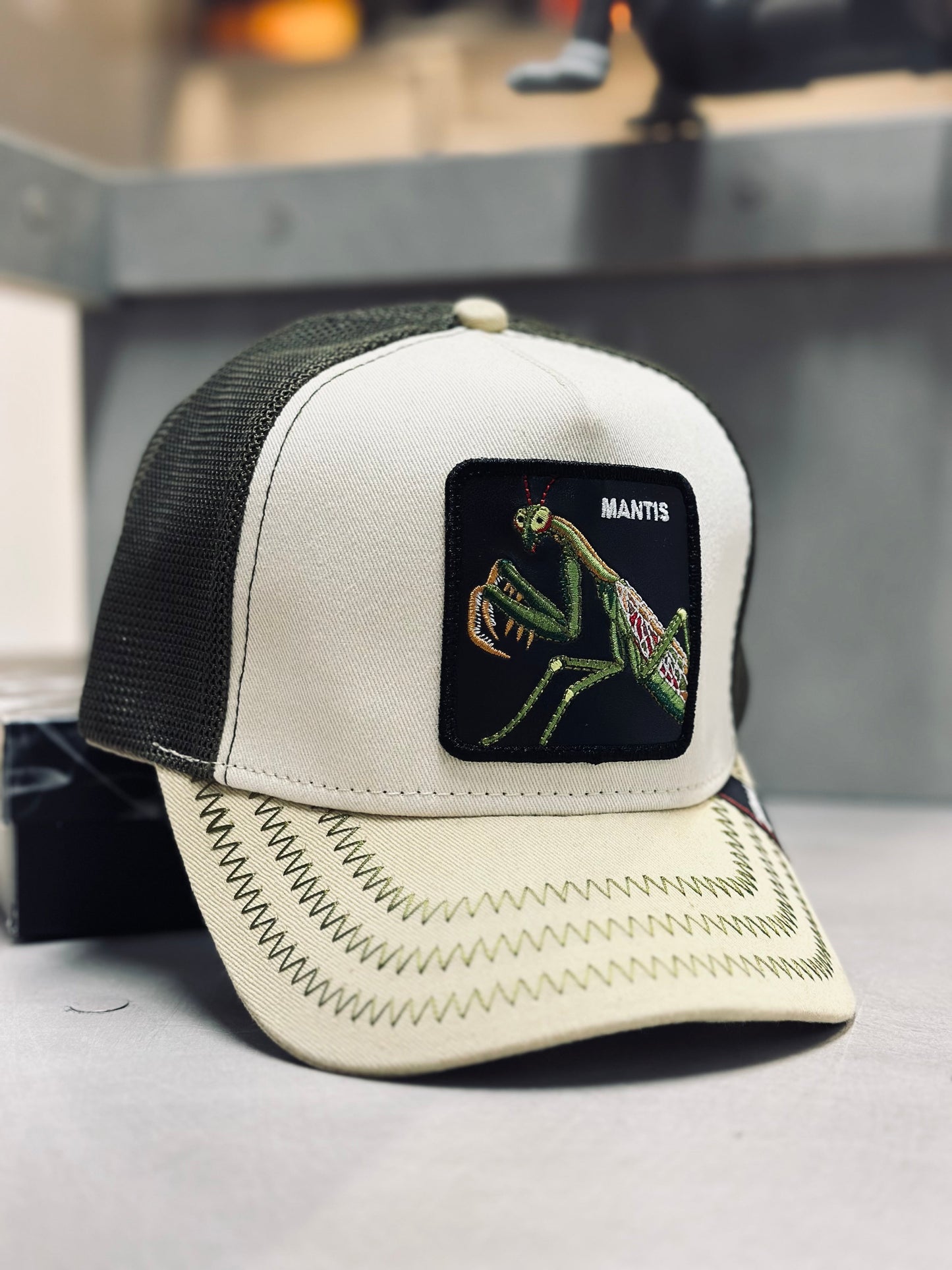 GORRA GOO CREMA MANTIS