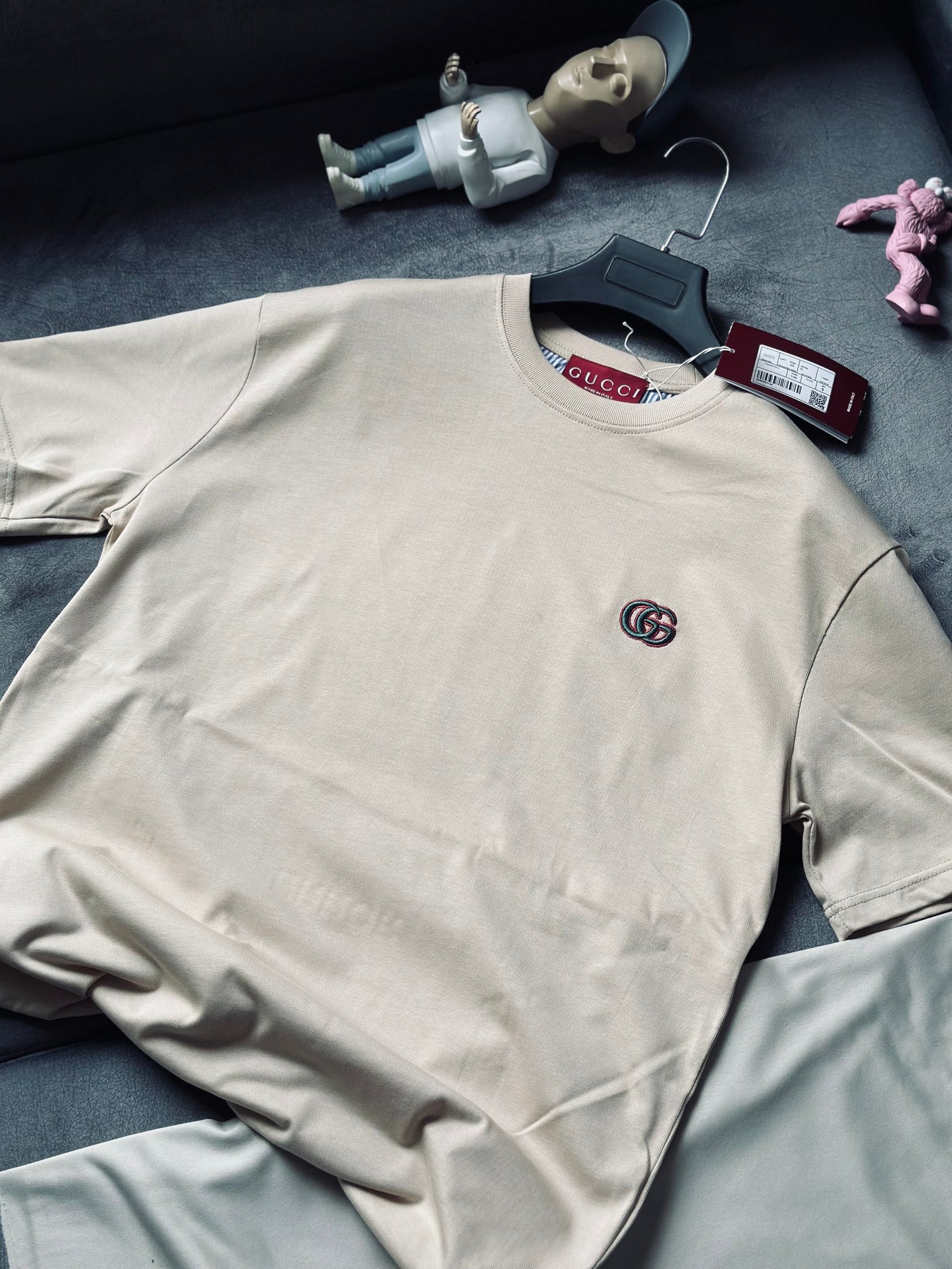 CAMISETA OVERSIZE TC GUC BEIGE BORDADO VERDE