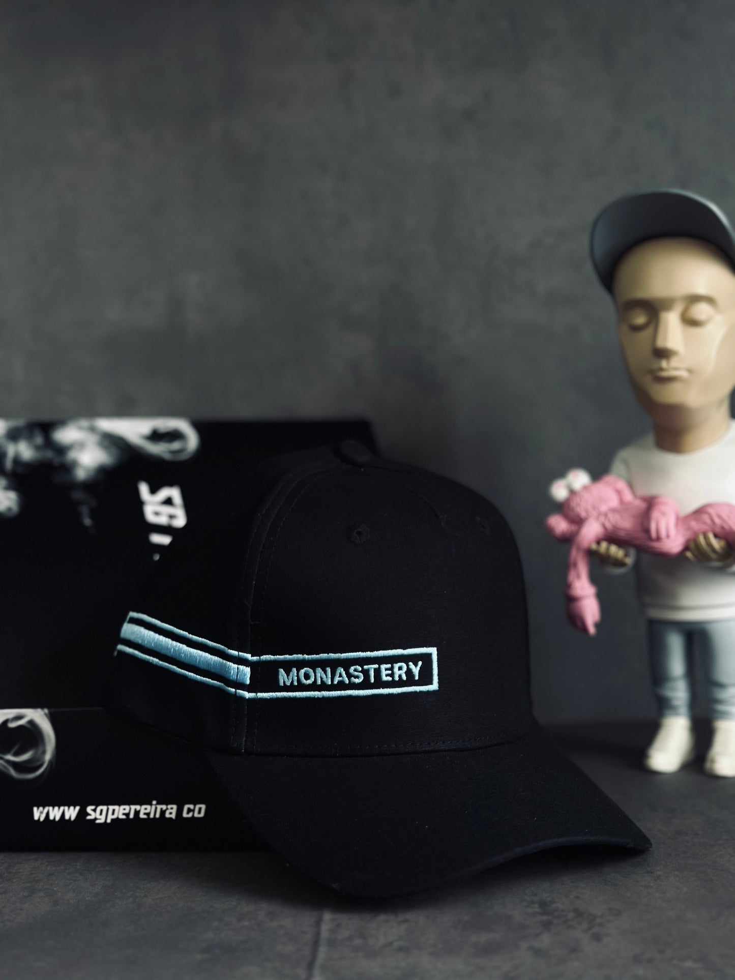 GORRA PREMIUM MON NEGRA WE MAKE IT AZUL
