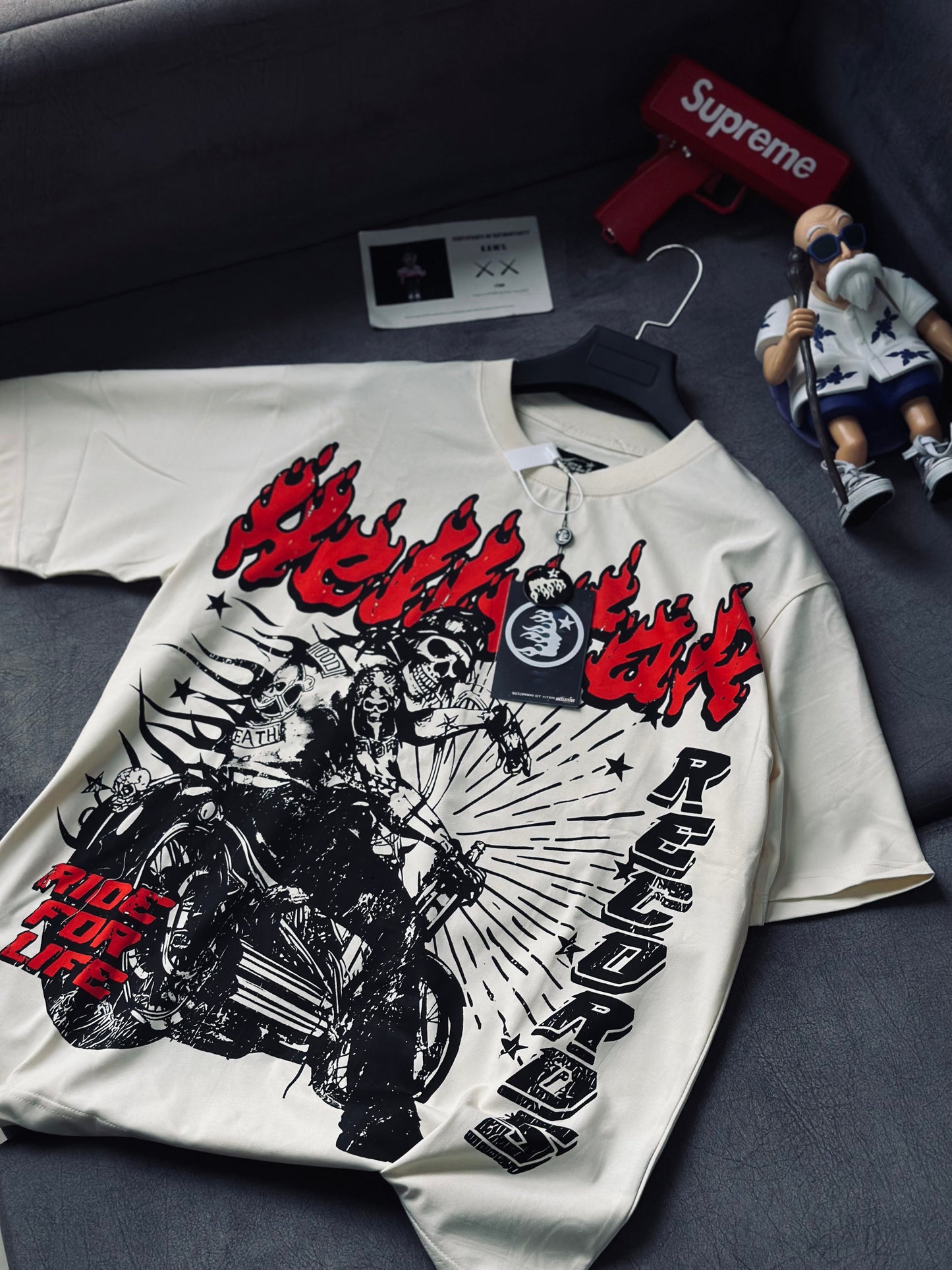CAMISETA OVERSIZE HEL CREMA CALABERA MOTO