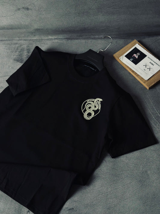 CAMISETA SLIM ARM NEGRA SERPIENTE