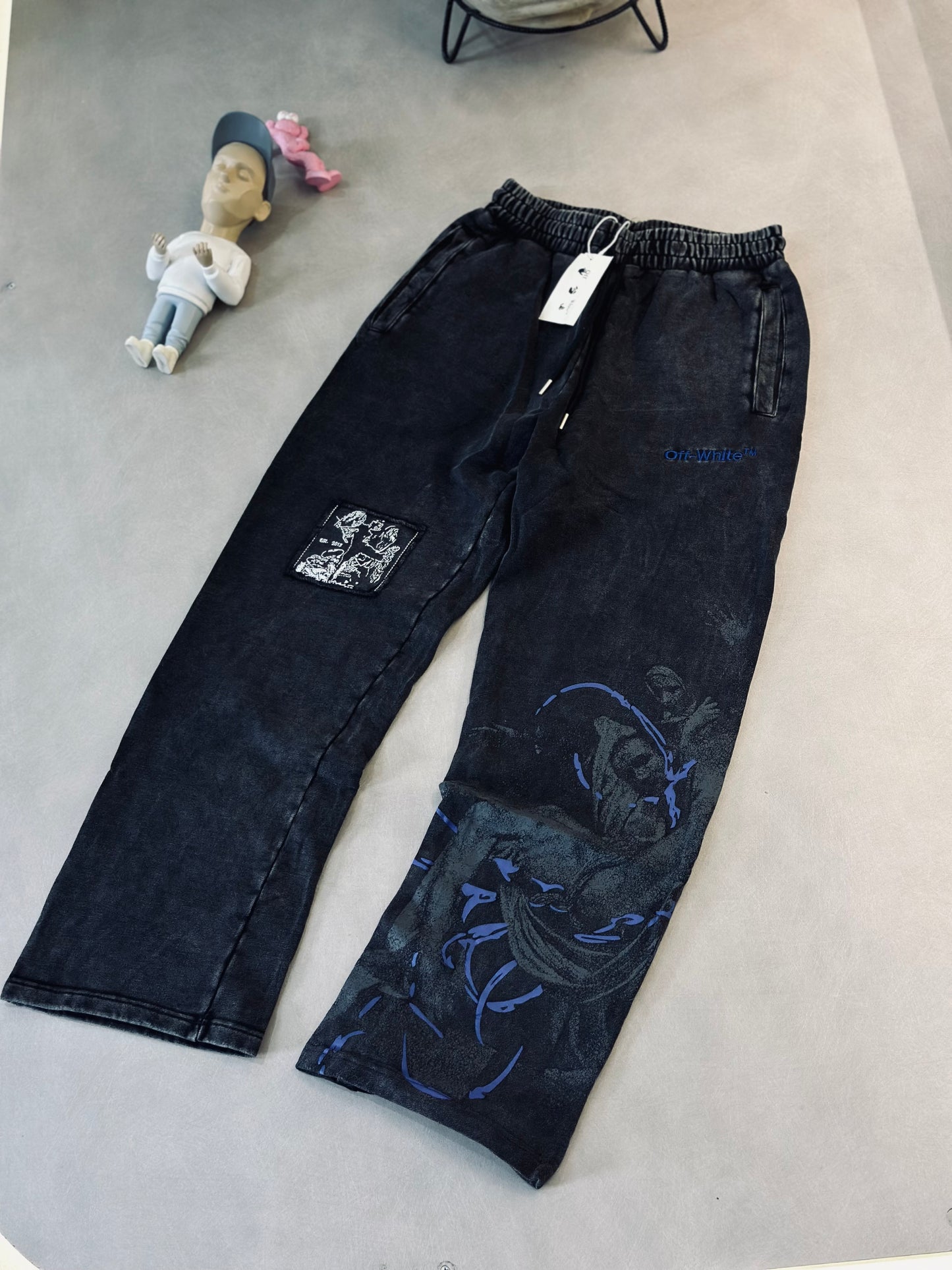 SUDADERA OFF GRIS DEGRADADO DETALLE AZUL