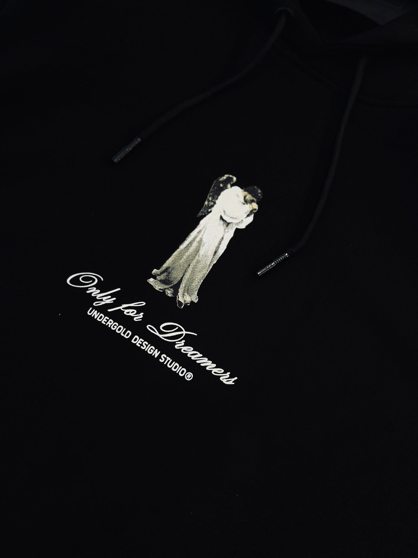 HOODIE UND NEGRO ANGEL