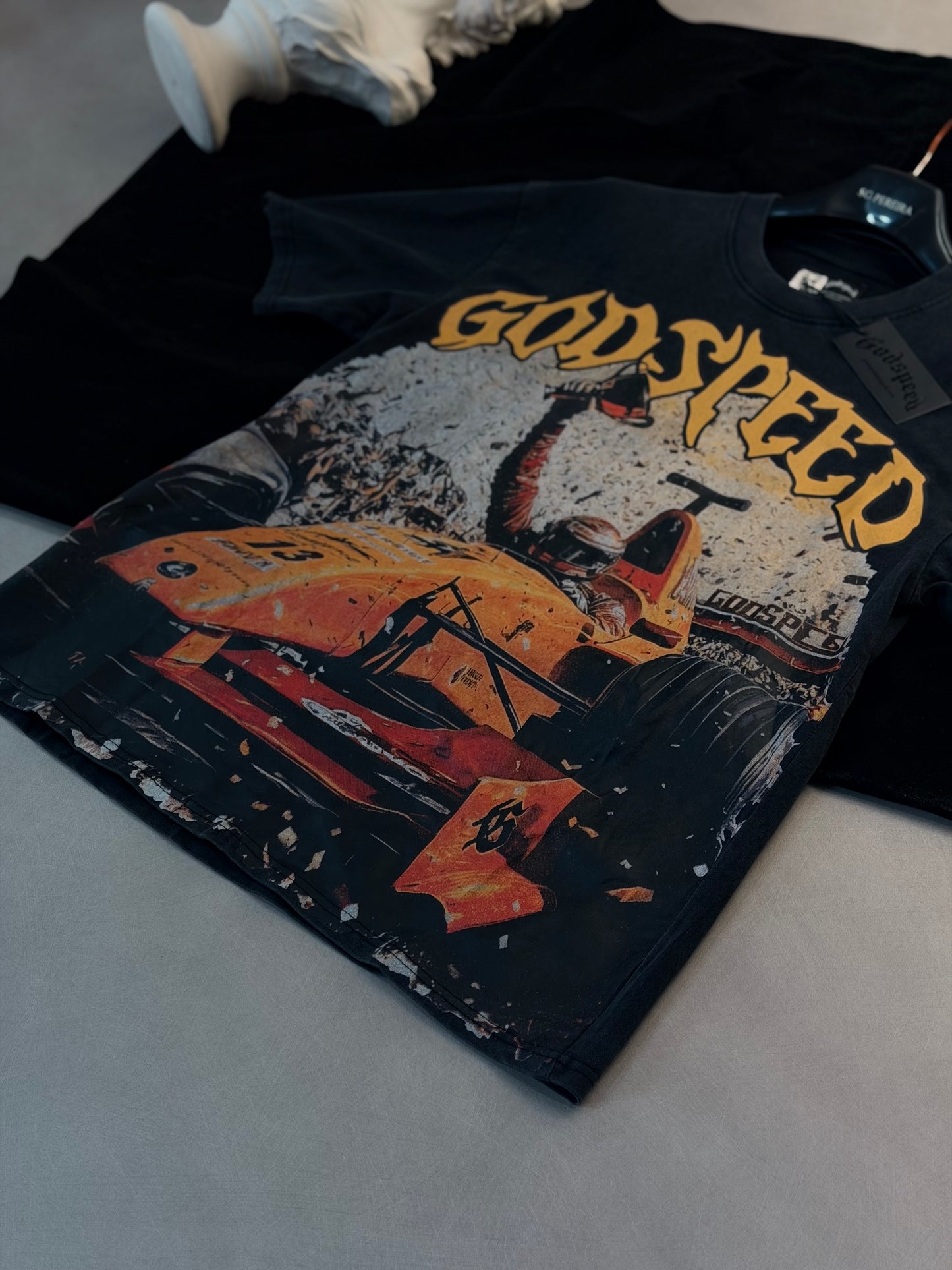 CAMISETA OVERSIZE GOD GRIS CARRO FORMULA13