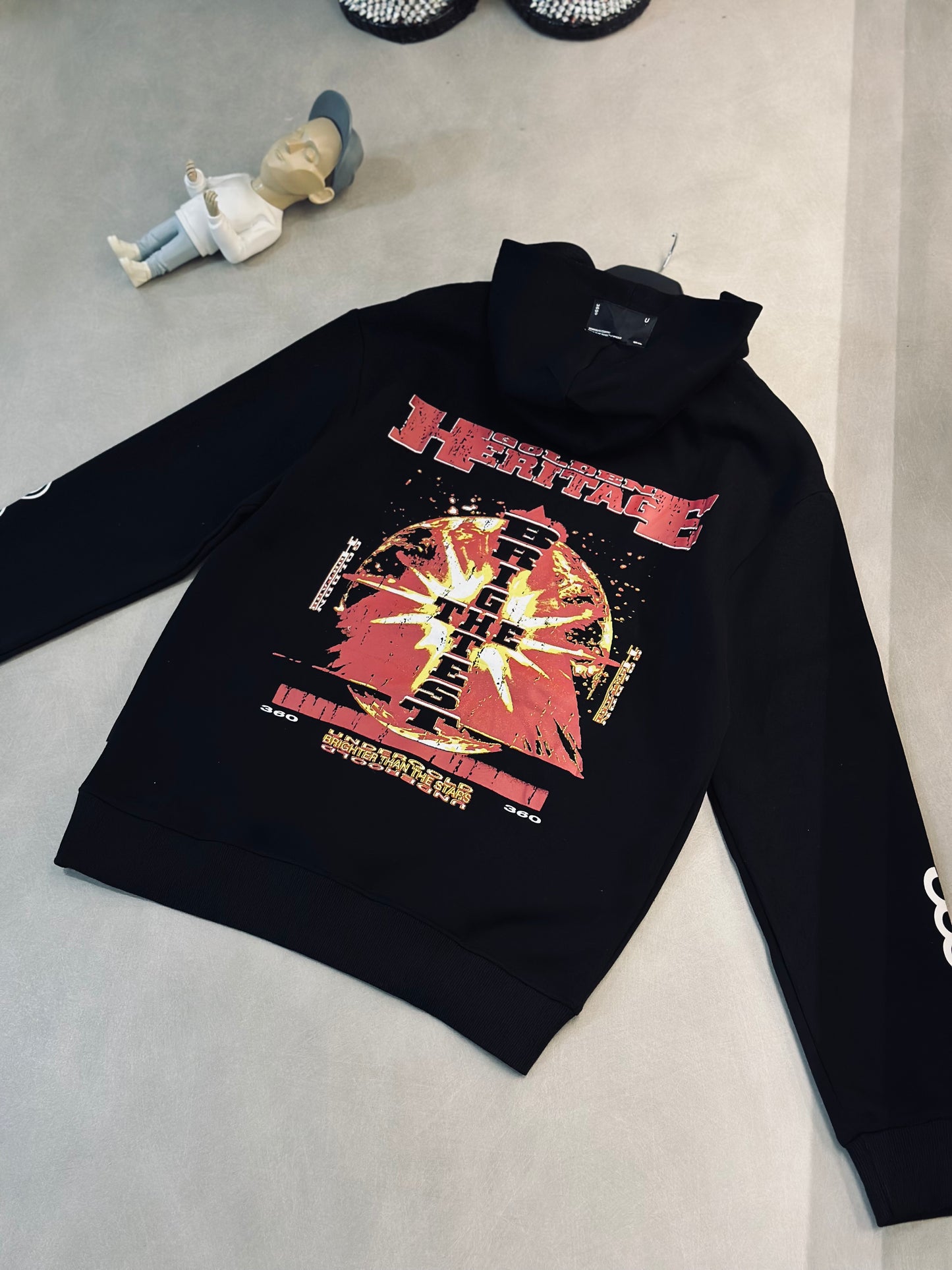 HOODIE UND NEGRO ESFERA TRASERA
