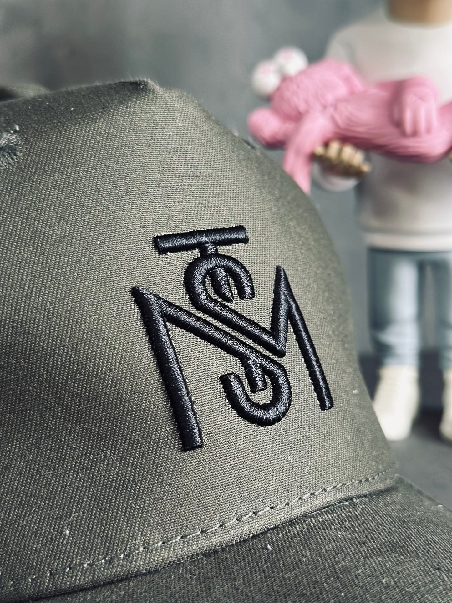 GORRA PREMIUM MON VERDE MILITAR MST NEGRO
