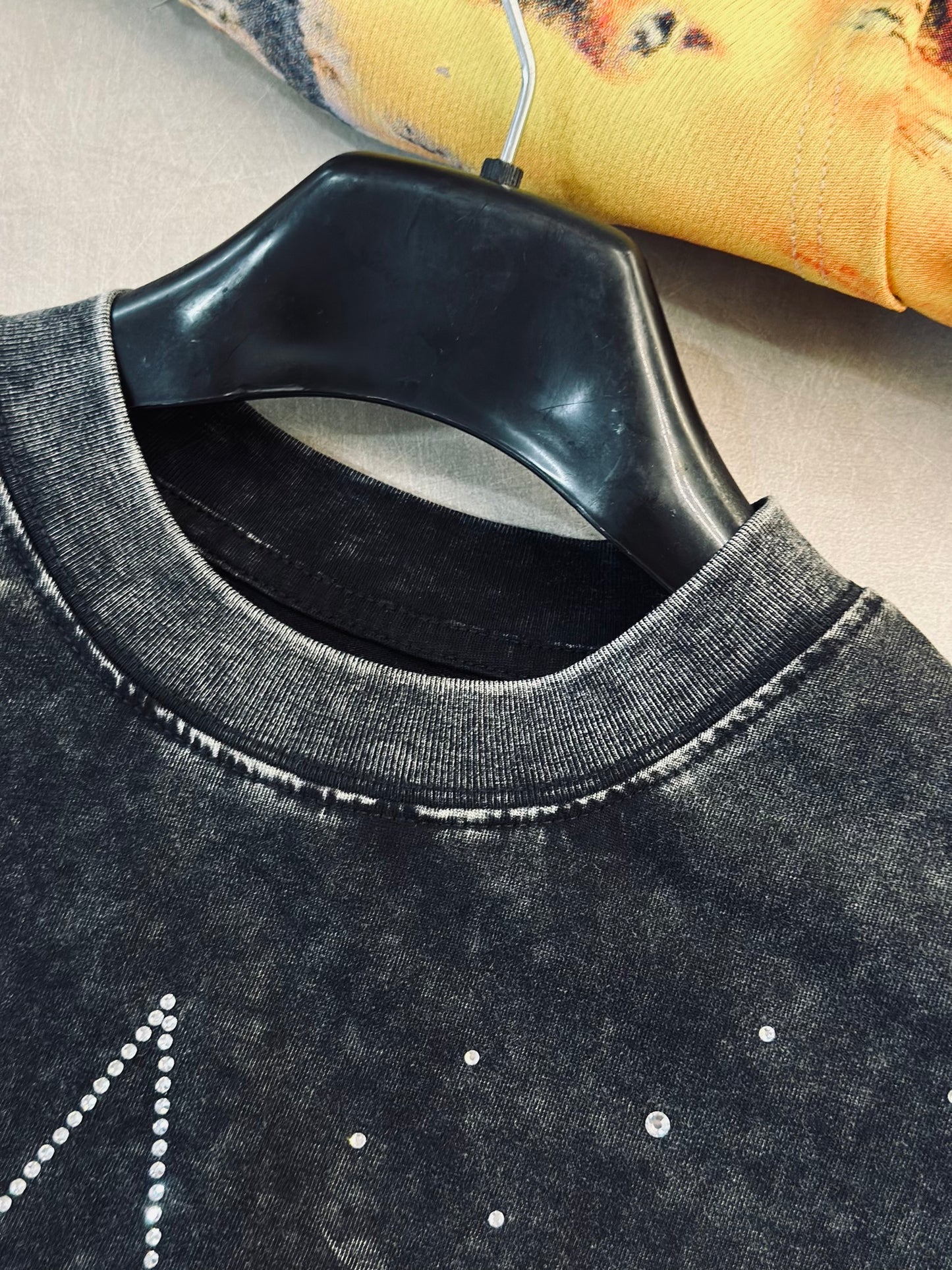 CAMISETA OVERSIZE FIR GRIS OSCURO RHINESTONE ESTRELLA