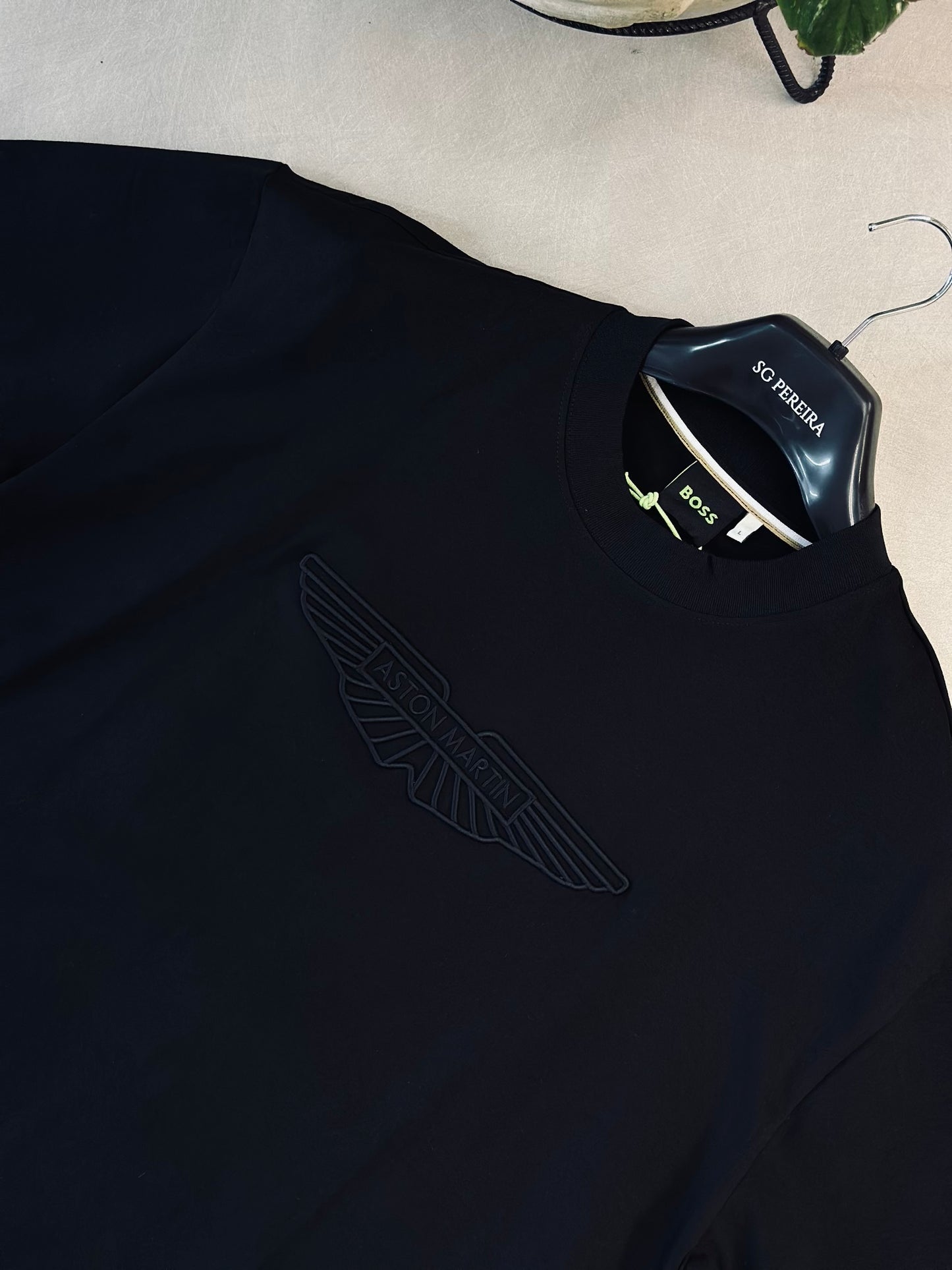 CAMISETA OVERSIZE BOS NEGRA ASTON MARTIN TEJIDO