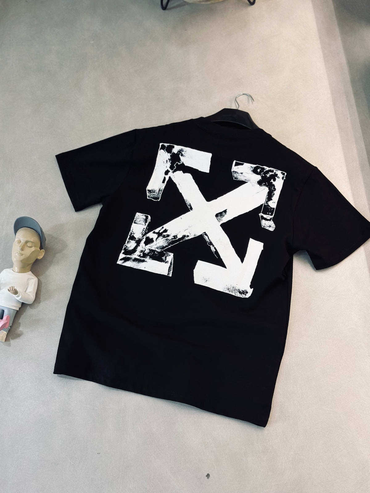 CAMISETA OVERSIZE OFF NEGRA "X" BLANCO