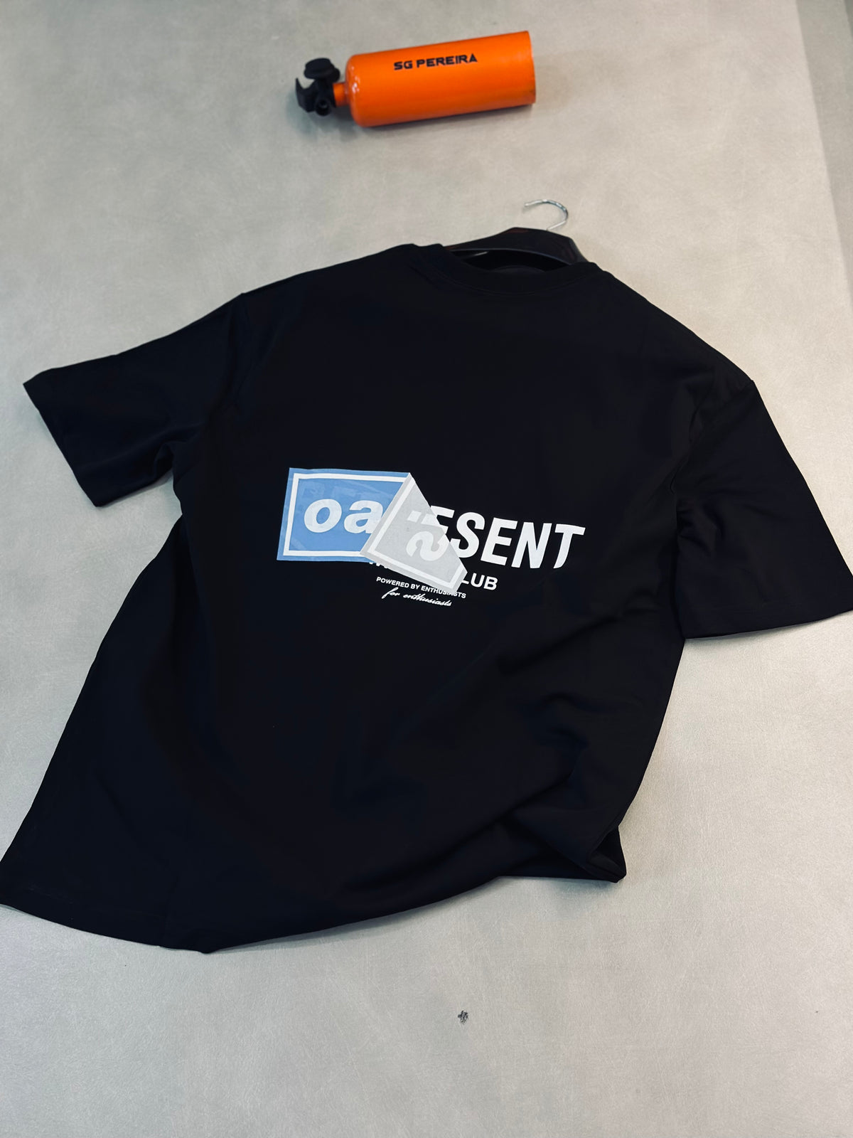 CAMISETA OVERSIZE REP NEGRA OASIS AZUL