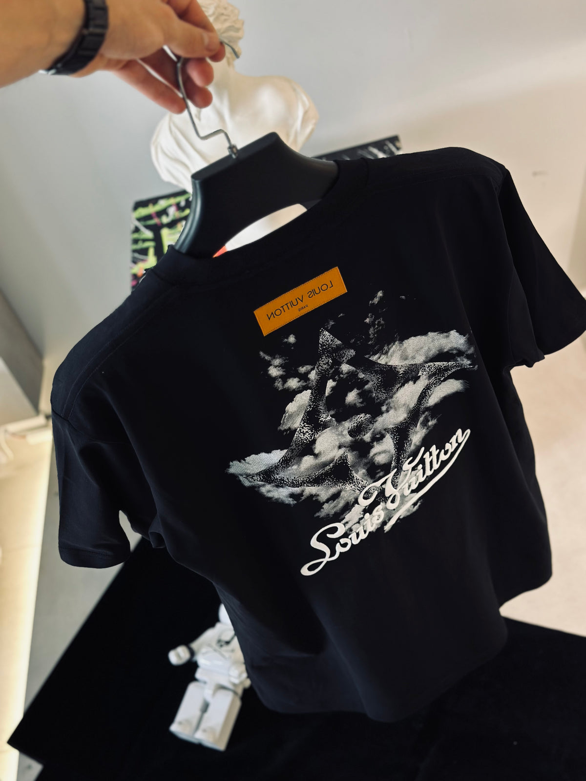 CAMISETA OVERSIZE LOU NEGRO LV TEJIDO BLANCO
