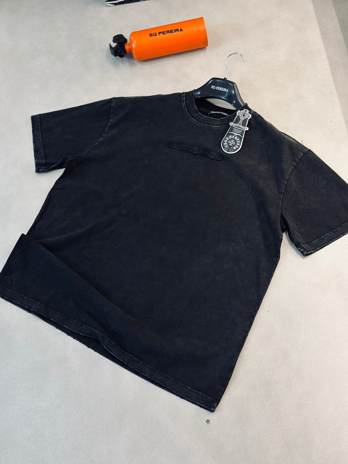 CAMISETA OVERSIZE CHR GRIS OSCURO TEJIDO GRIS OSCU