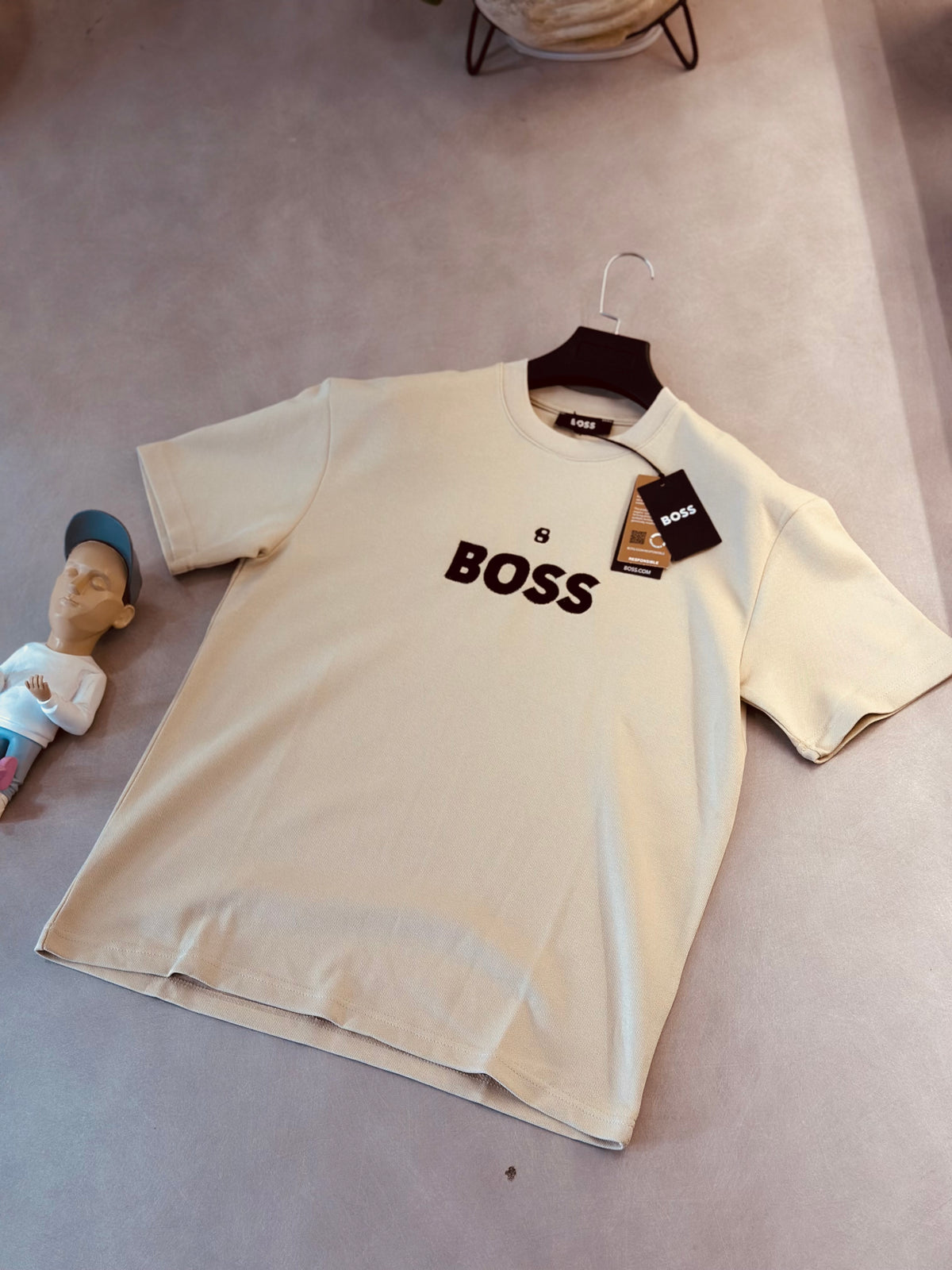 CAMISETA SEMI OVERSIZE BOS CAFÉ 8 BORDADO
