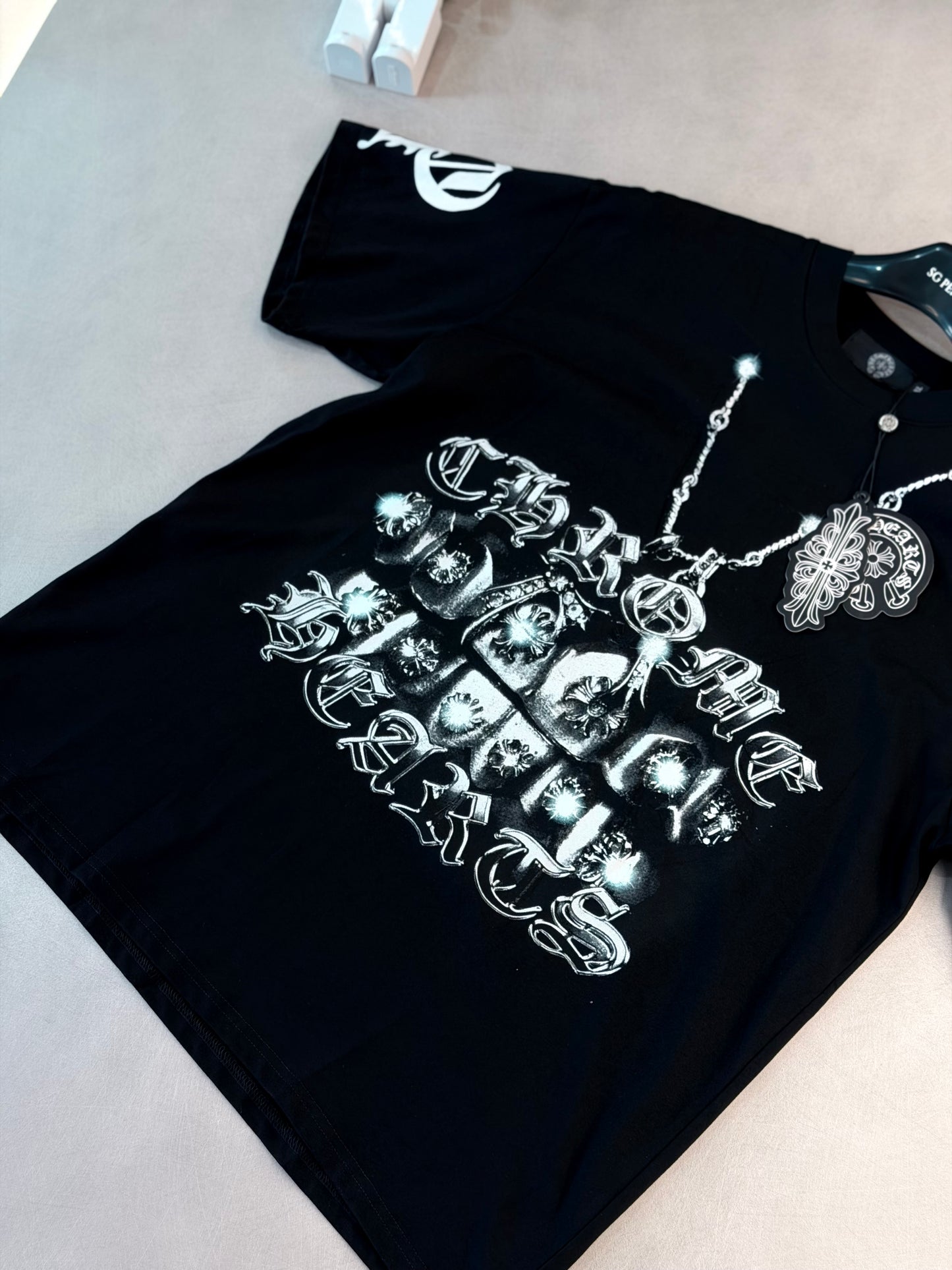 CAMISETA OVERSIZE CHR NEGRA CADENA DIENTES