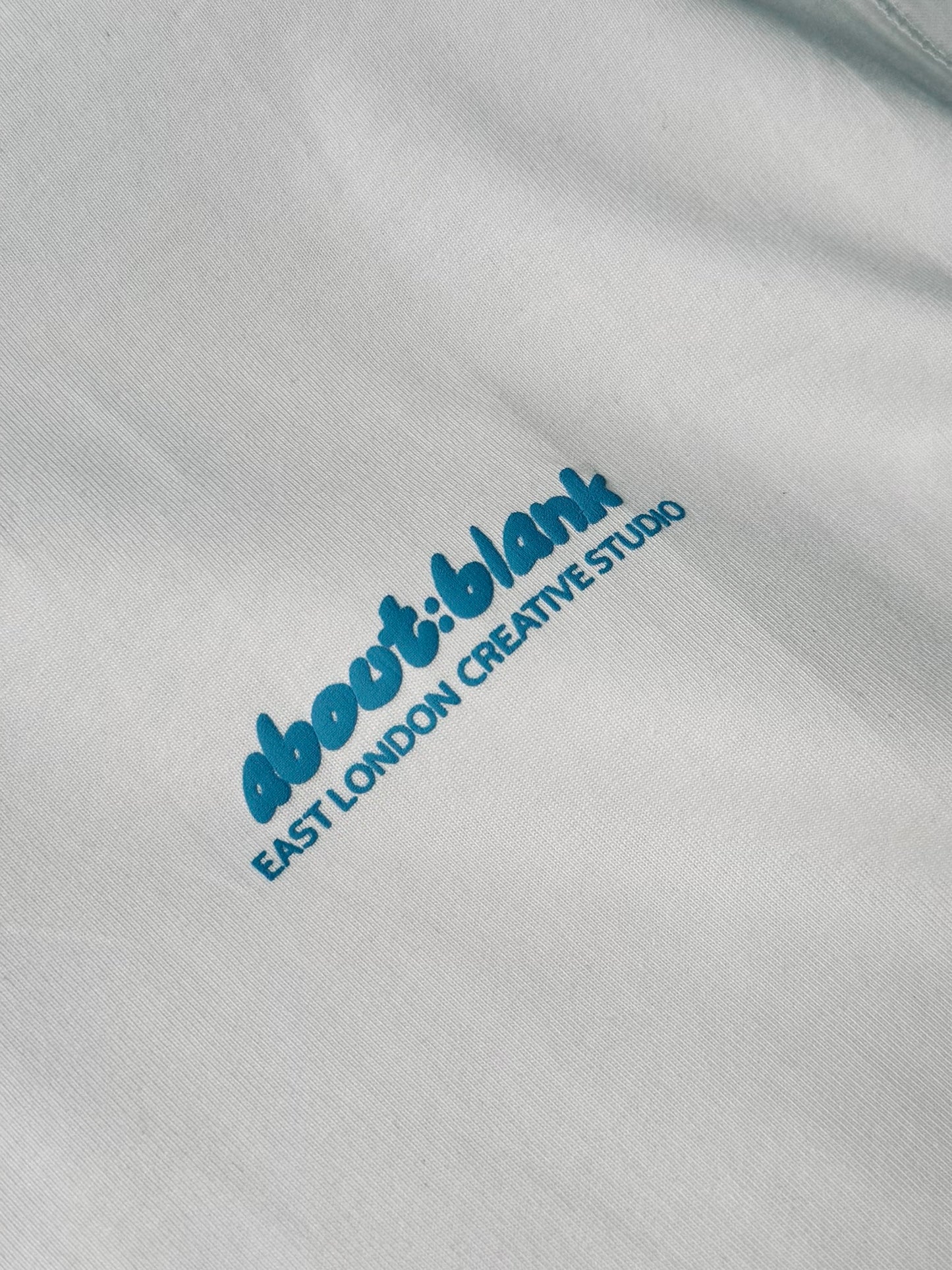 CAMISETA OVERSIZE ABO BLANCA CREATIVE STUDIO