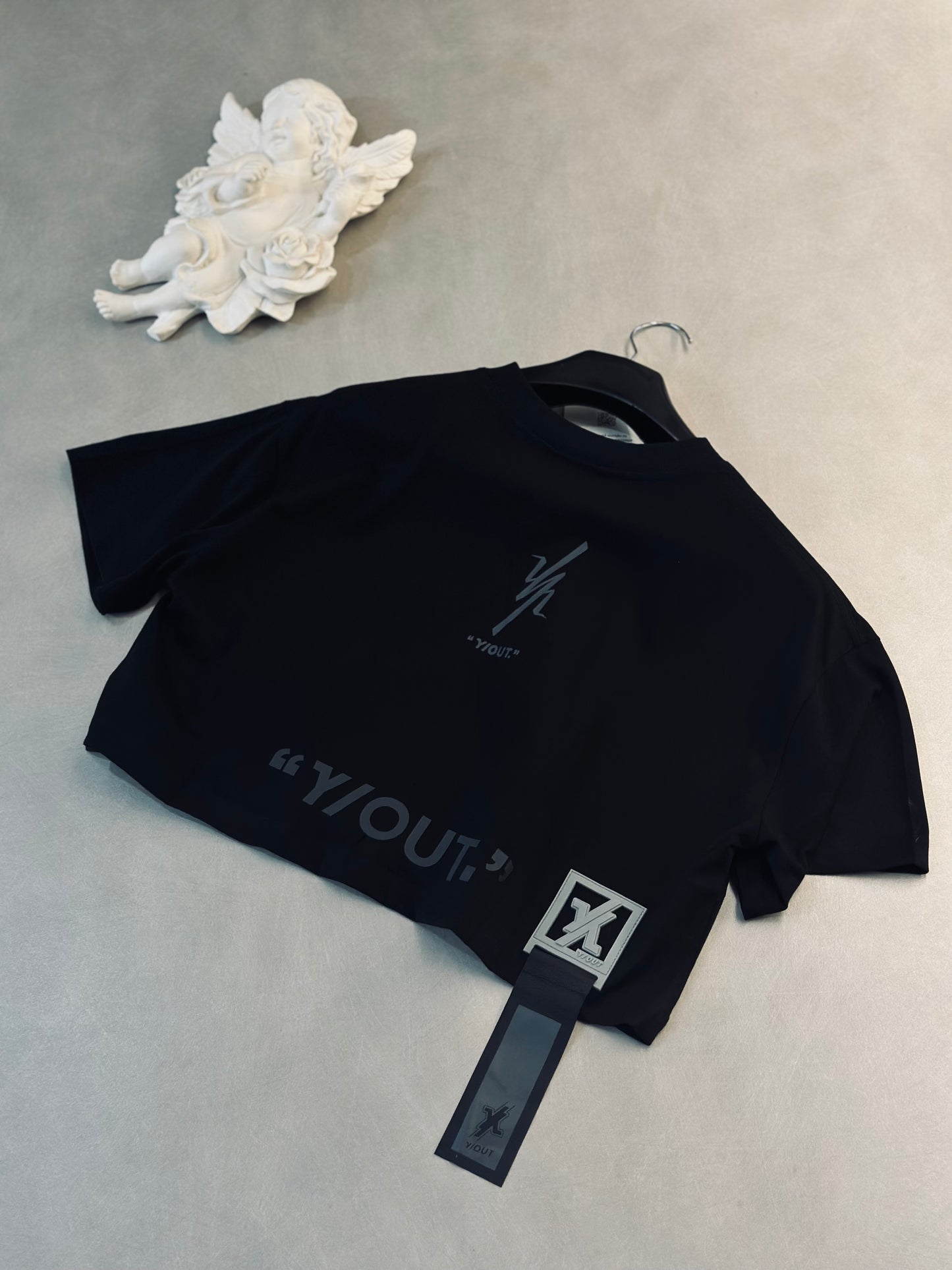 CROPTOP OVERSIZE YOU NEGRA YY CAFÉ