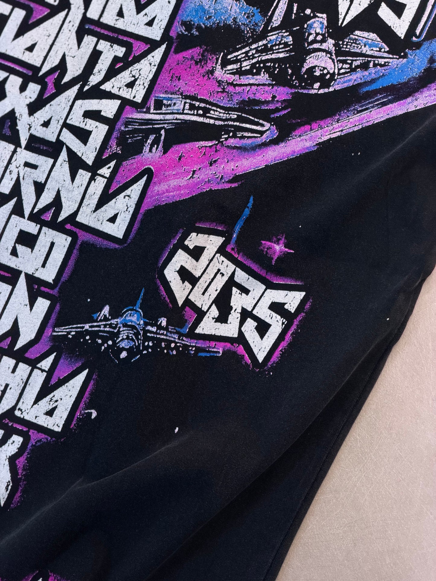 CAMISETA OVERSIZE HEL GRIS NIÑA UNIVERSO